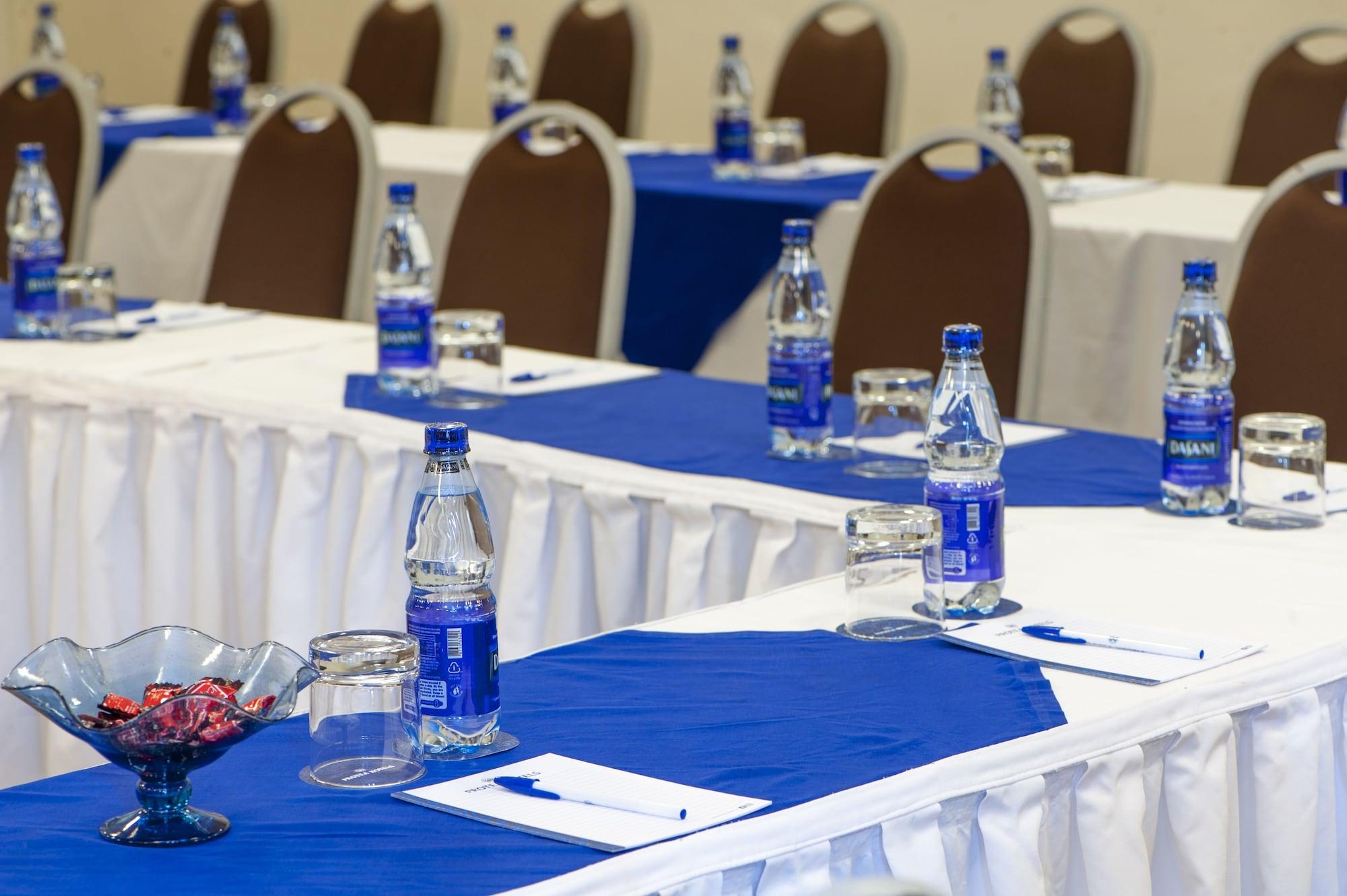 Salón de Baile Protea Hotel by Marriott Kampala