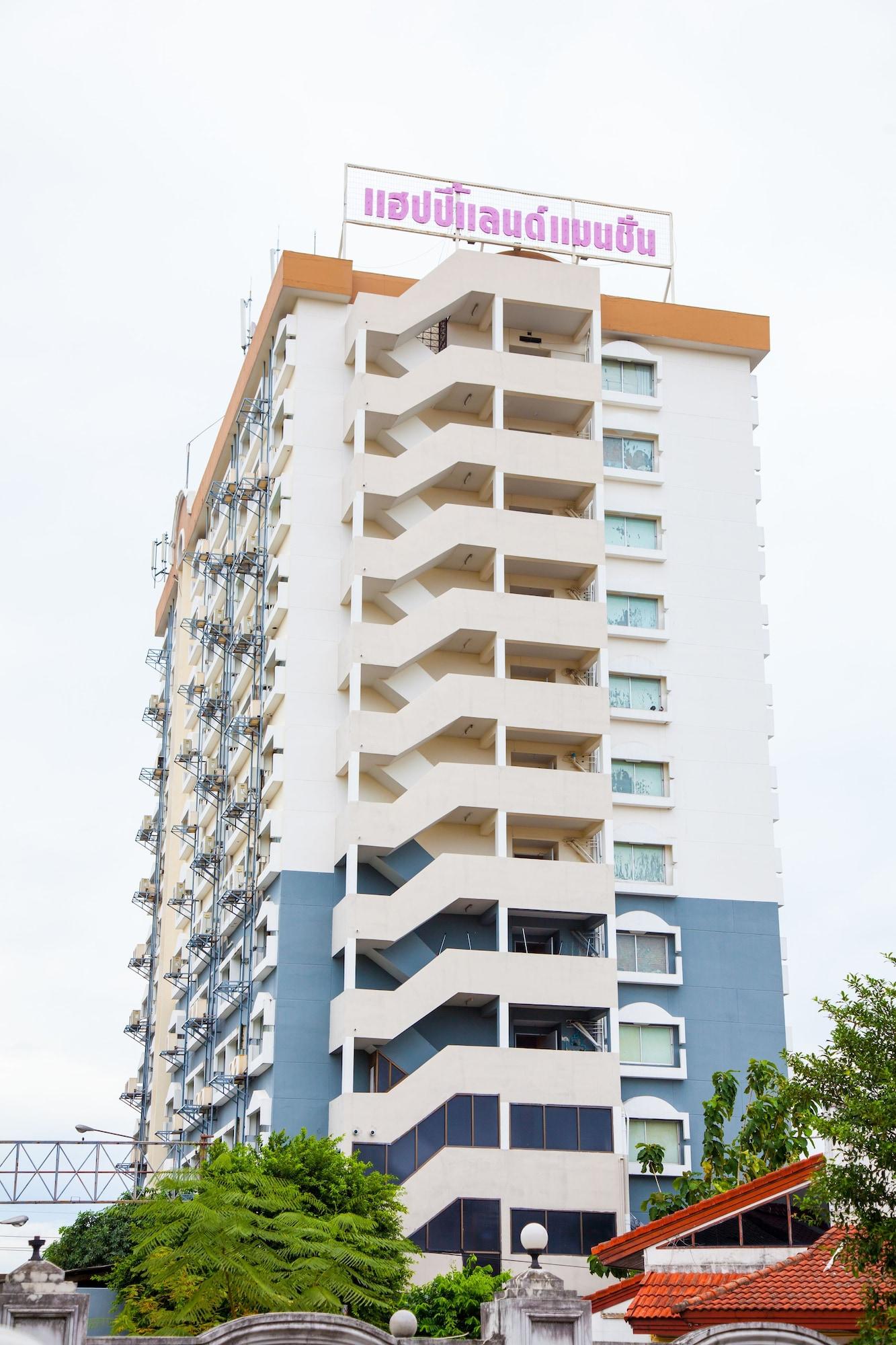 Vista Exterior Happyland Mansion