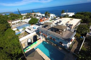 Alojamiento - Oceanview Apartment with Rooftop