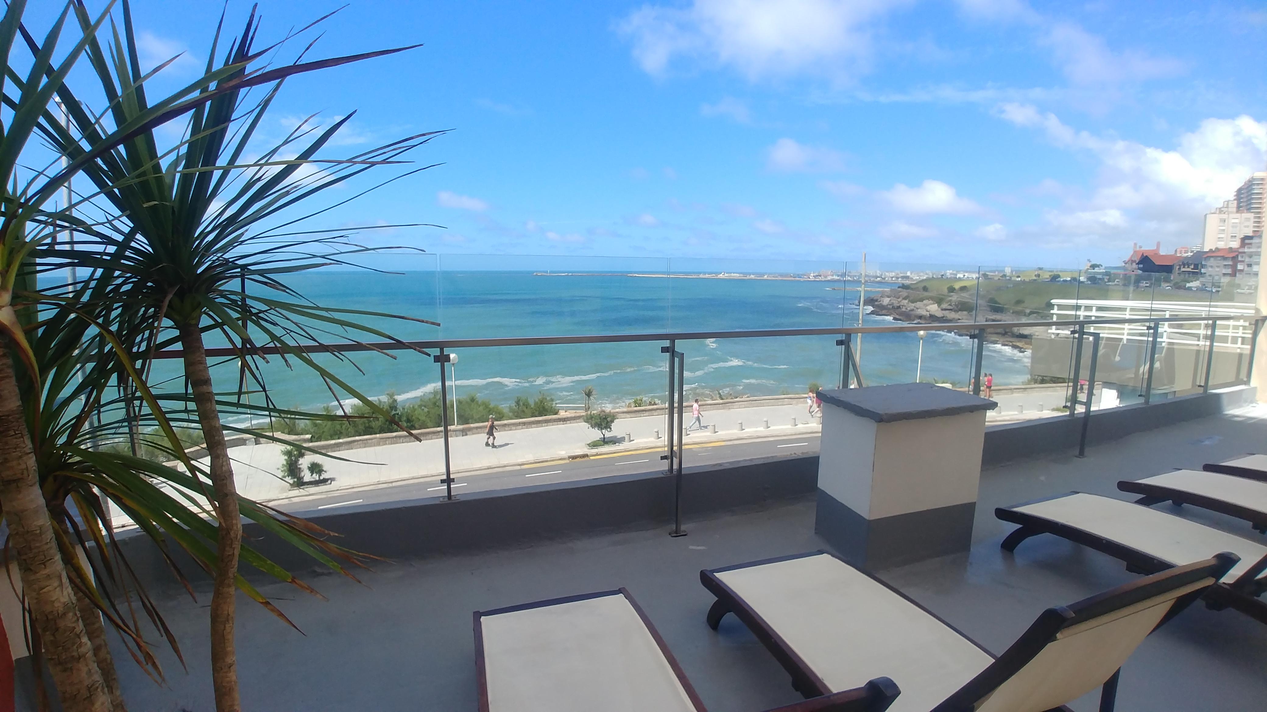 Playa HOTEL LAS ROCAS