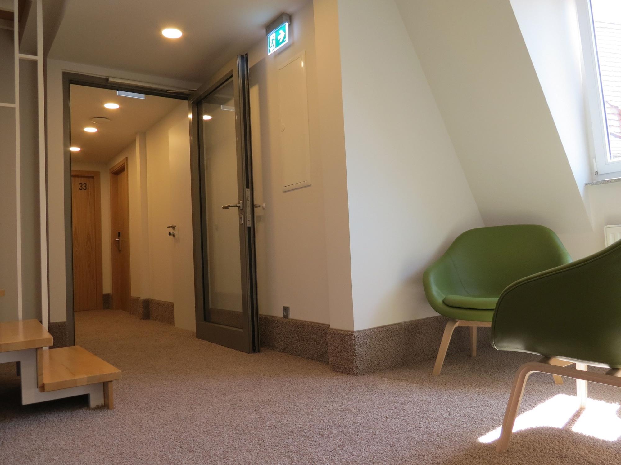 Varios Hotel Neuthor