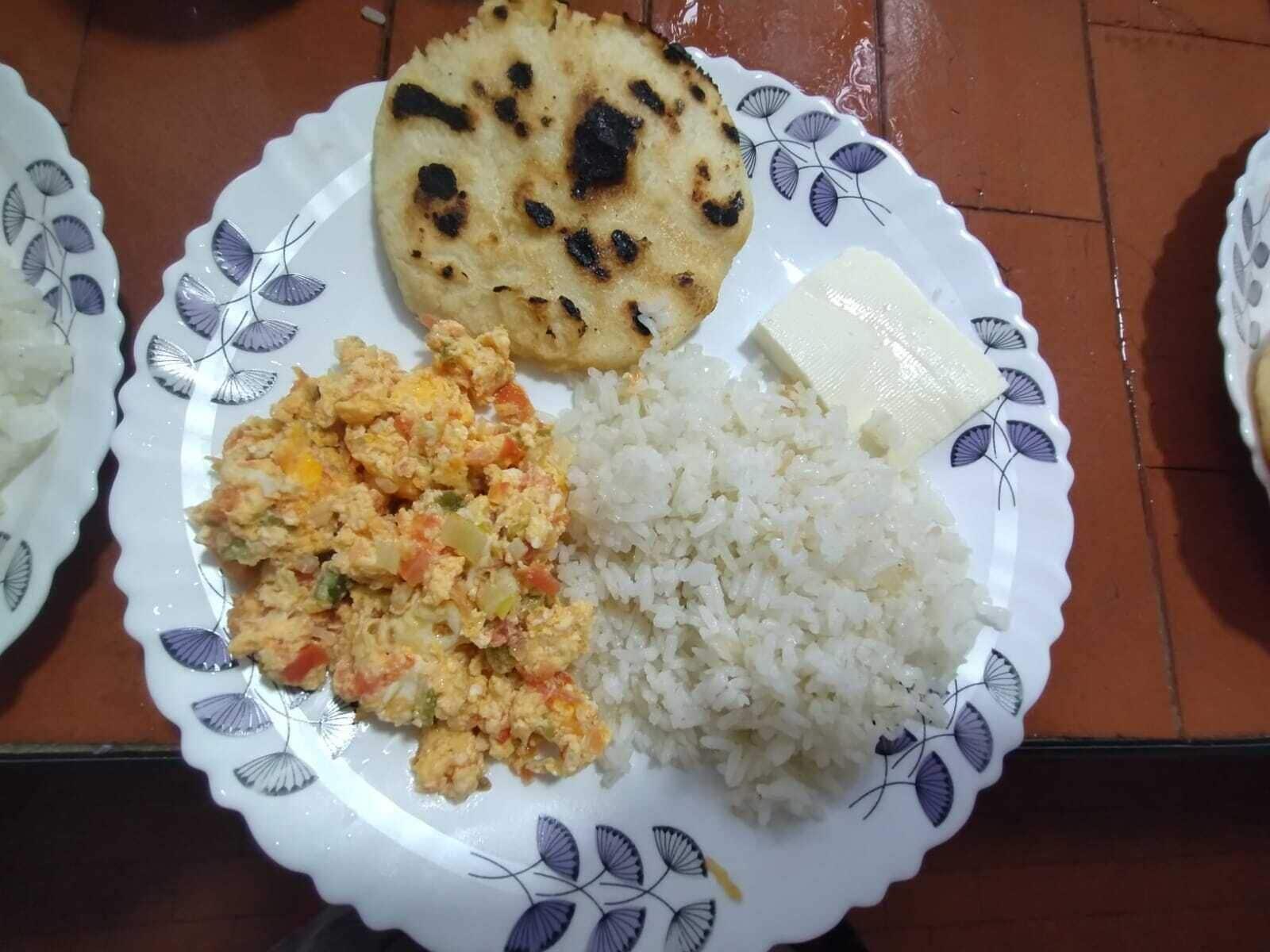 Área de desayuno CASA TURISTICA VALERIANA
