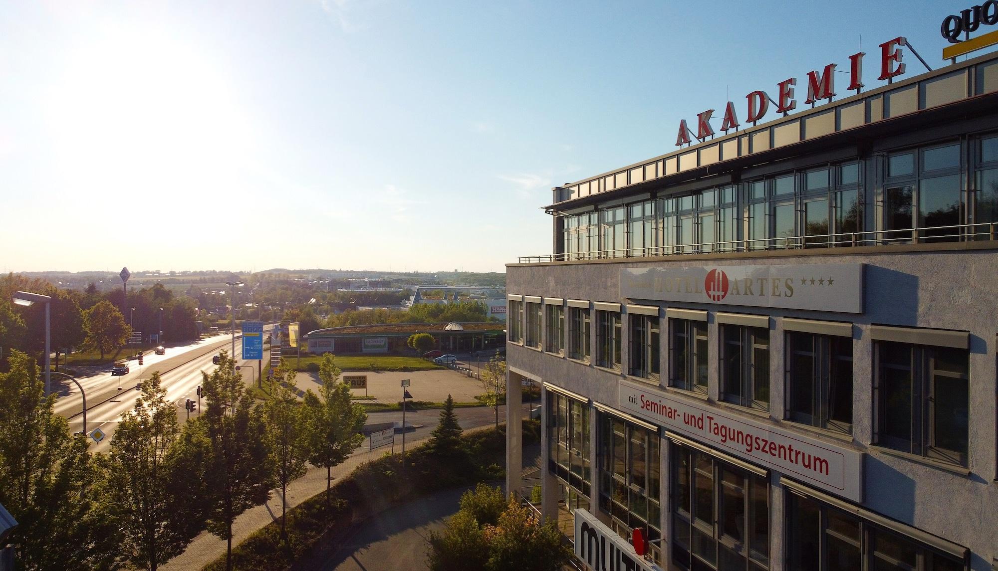 Vista Exterior Business - Hotel Artes