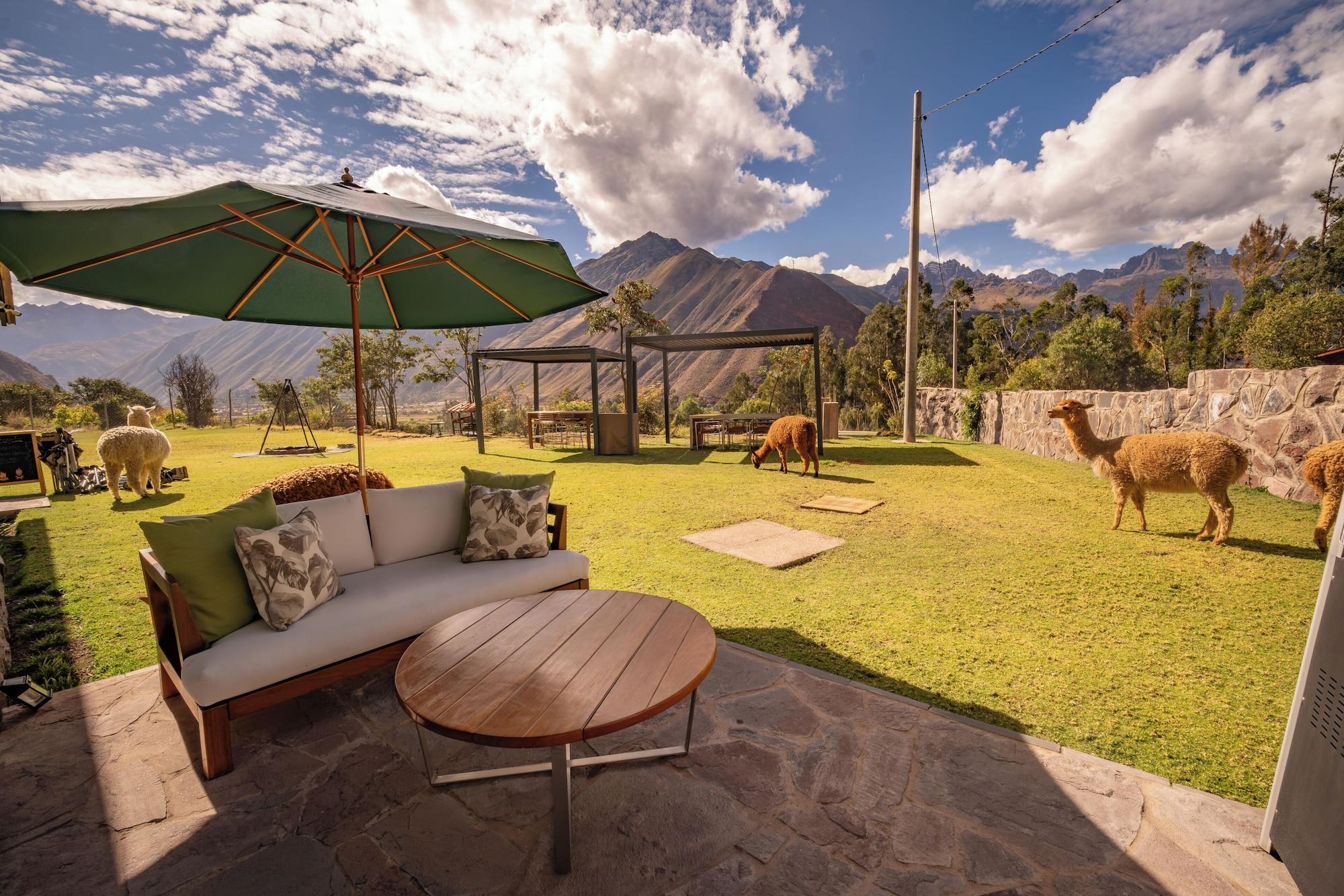 Vista Exterior Sierra Sacred Valley