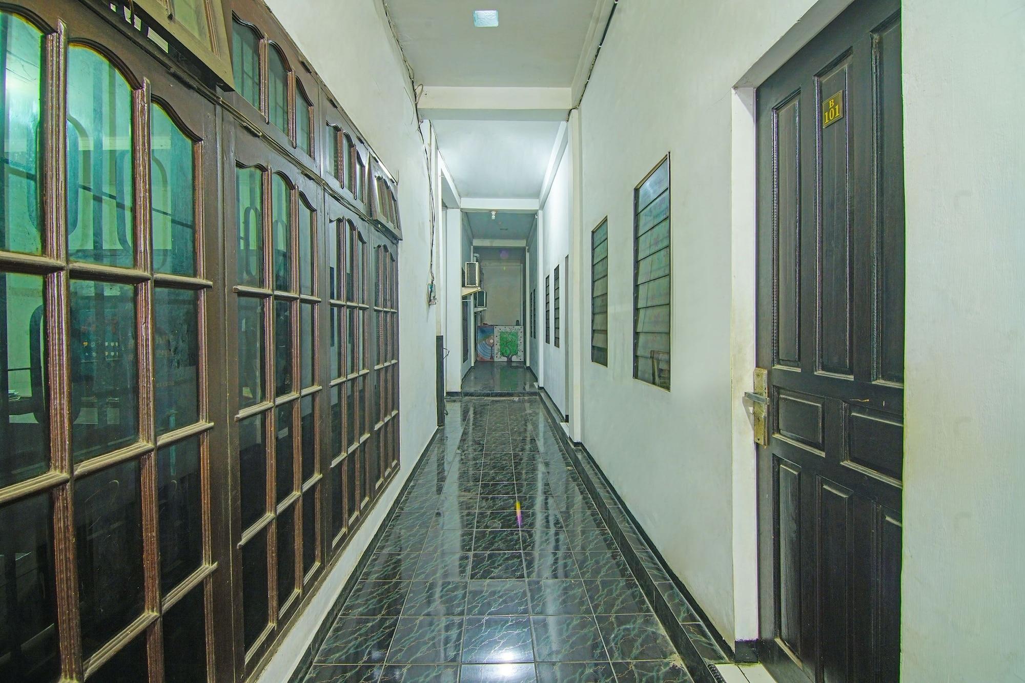 Vista Lobby OYO 91730 De' Mande Homestay Syariah