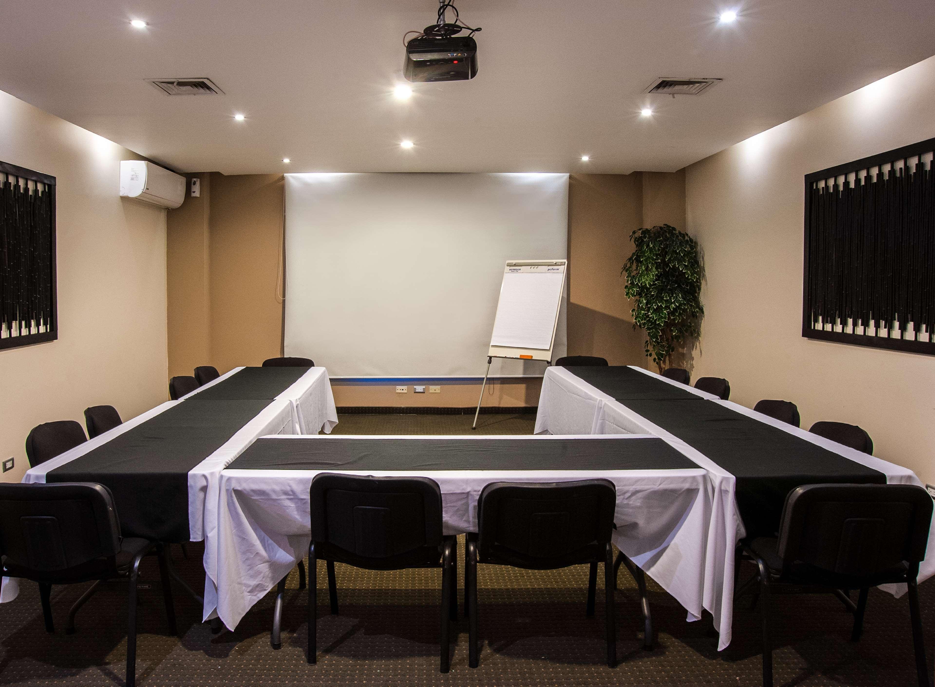 Centro de Negocios Best Western Plus Chihuahua Aeropuerto