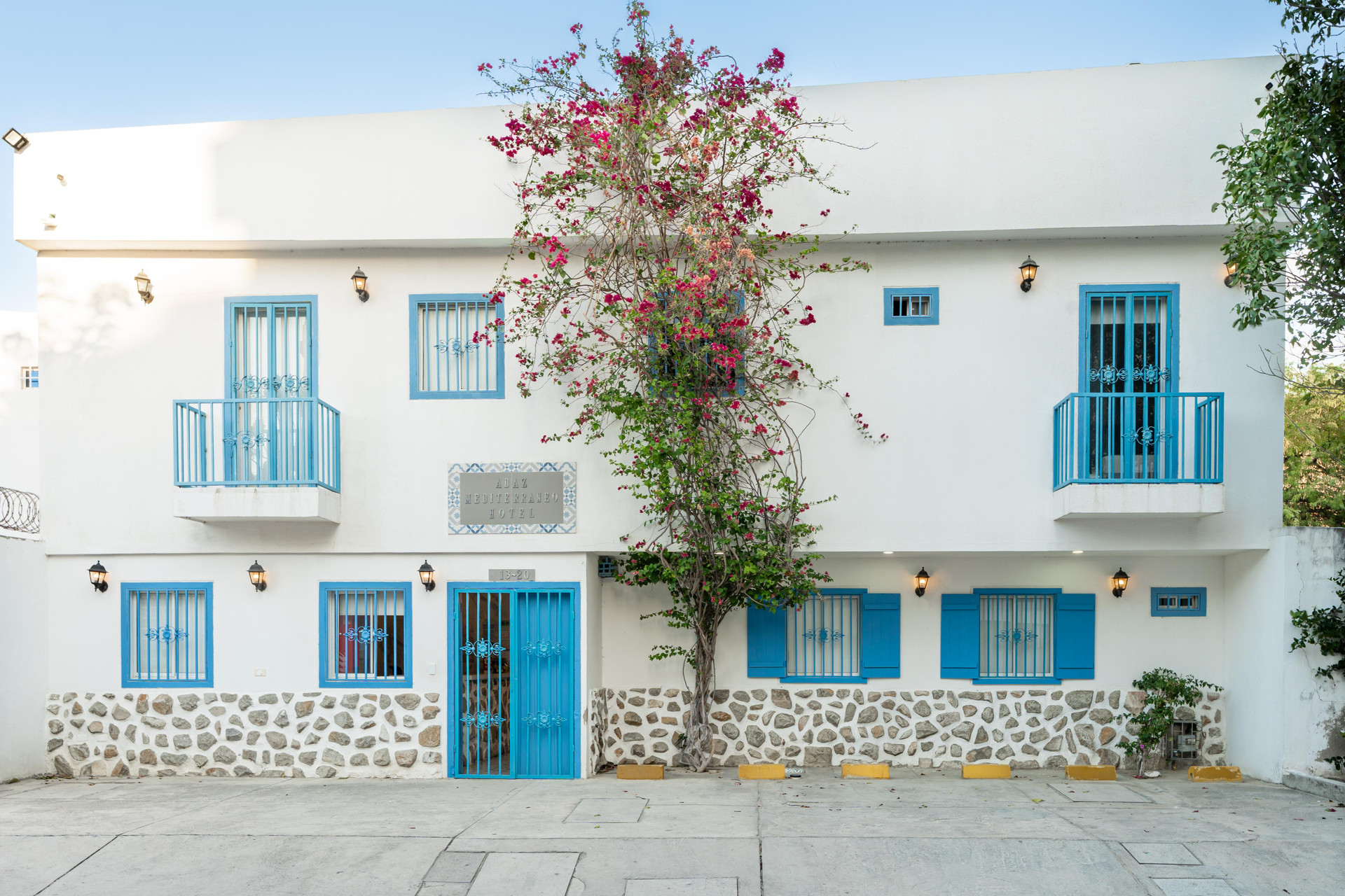 Vista Exterior Hotel Adaz Mediterráneo