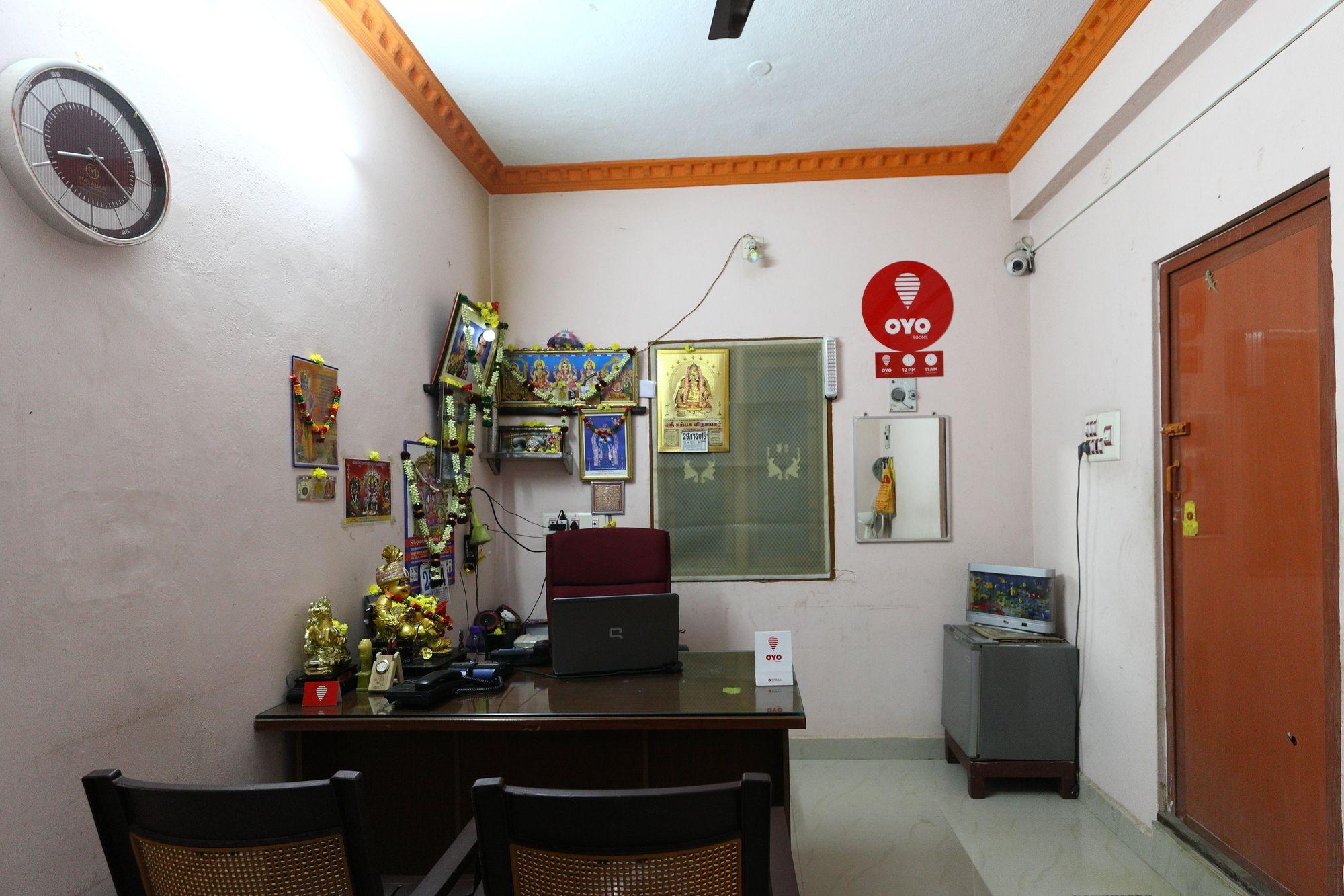 Vista Lobby OYO 7747 SS Residency