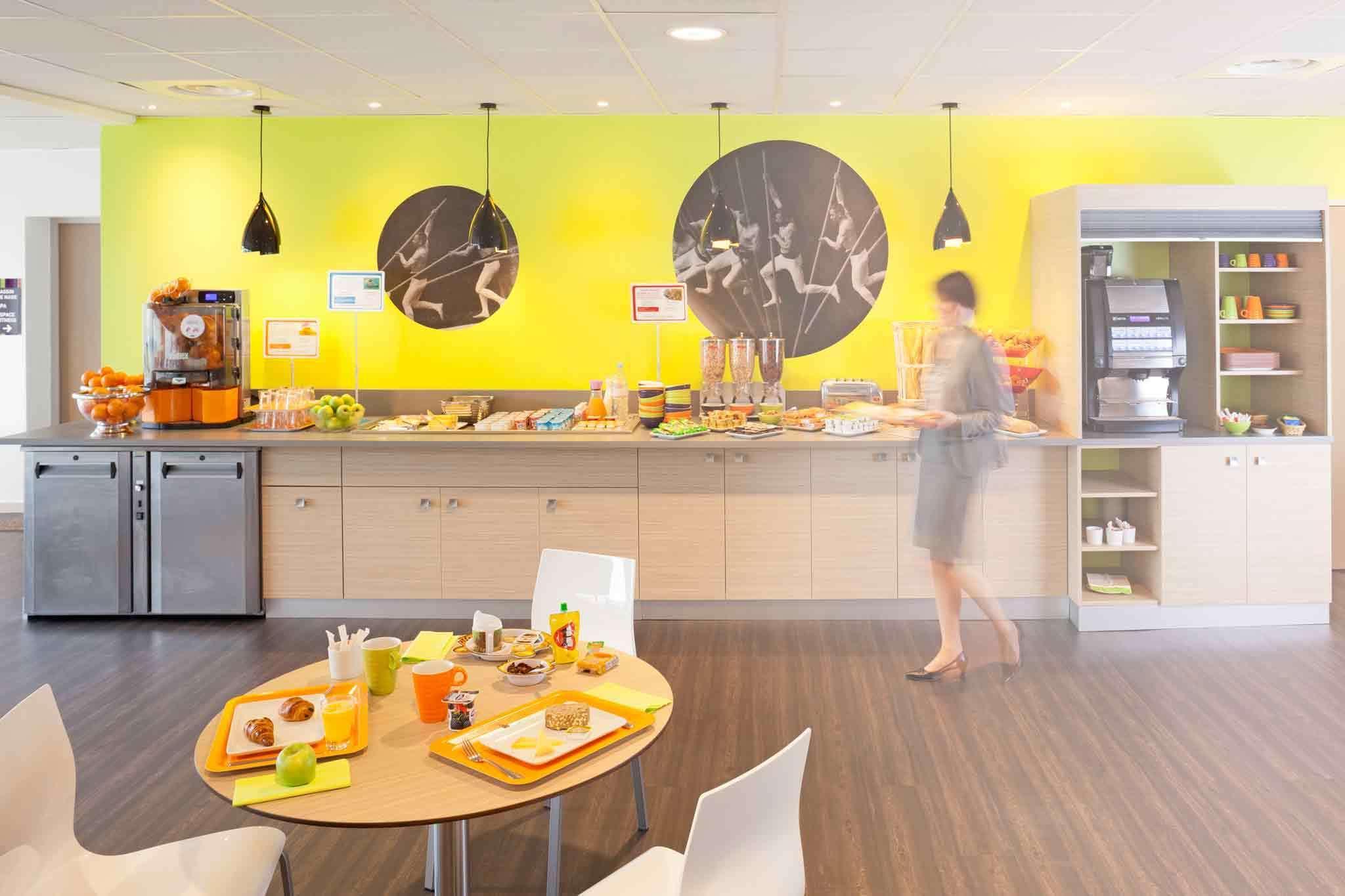 Bar/Salón ibis Styles Beaune Centre