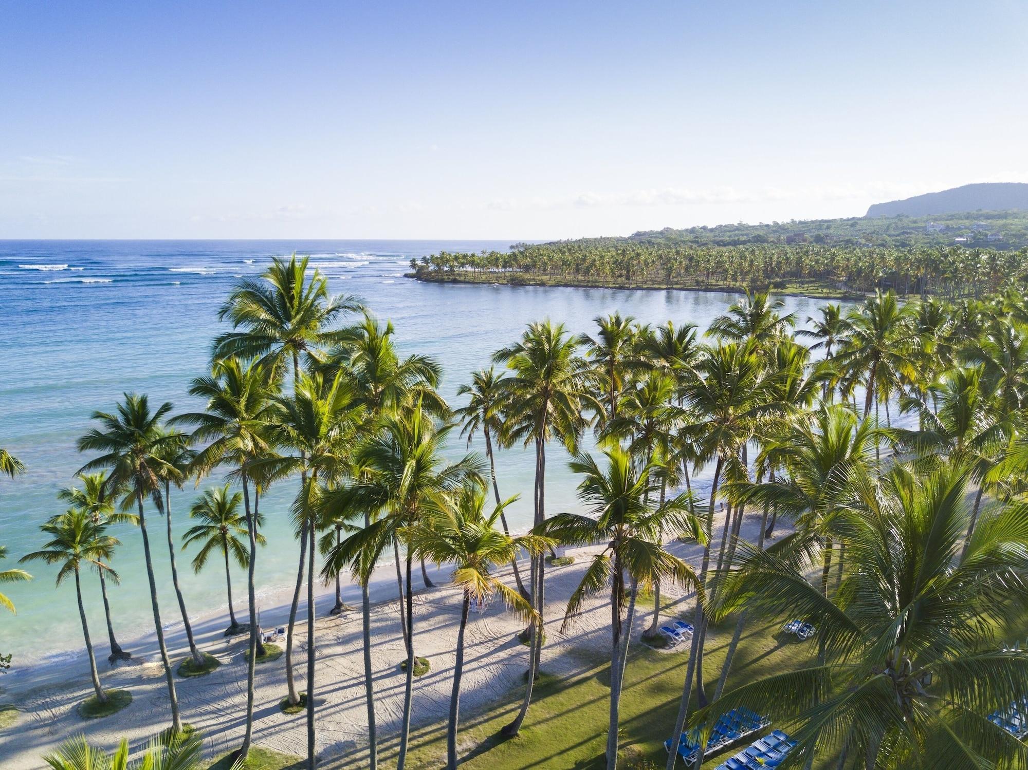 Vista Exterior Wyndham Alltra Samana All-Inclusive Resort