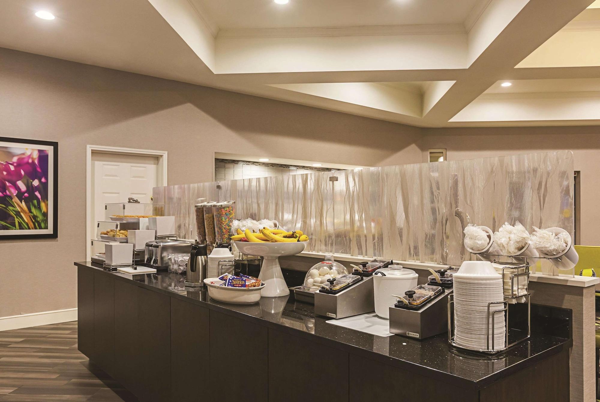 Restaurant La Quinta Inn & Suites by Wyndham Atlanta Alpharetta
