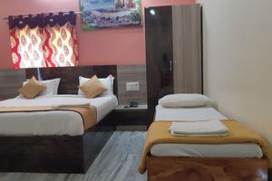 Alojamiento - Devansh Bhanu Residency DBR