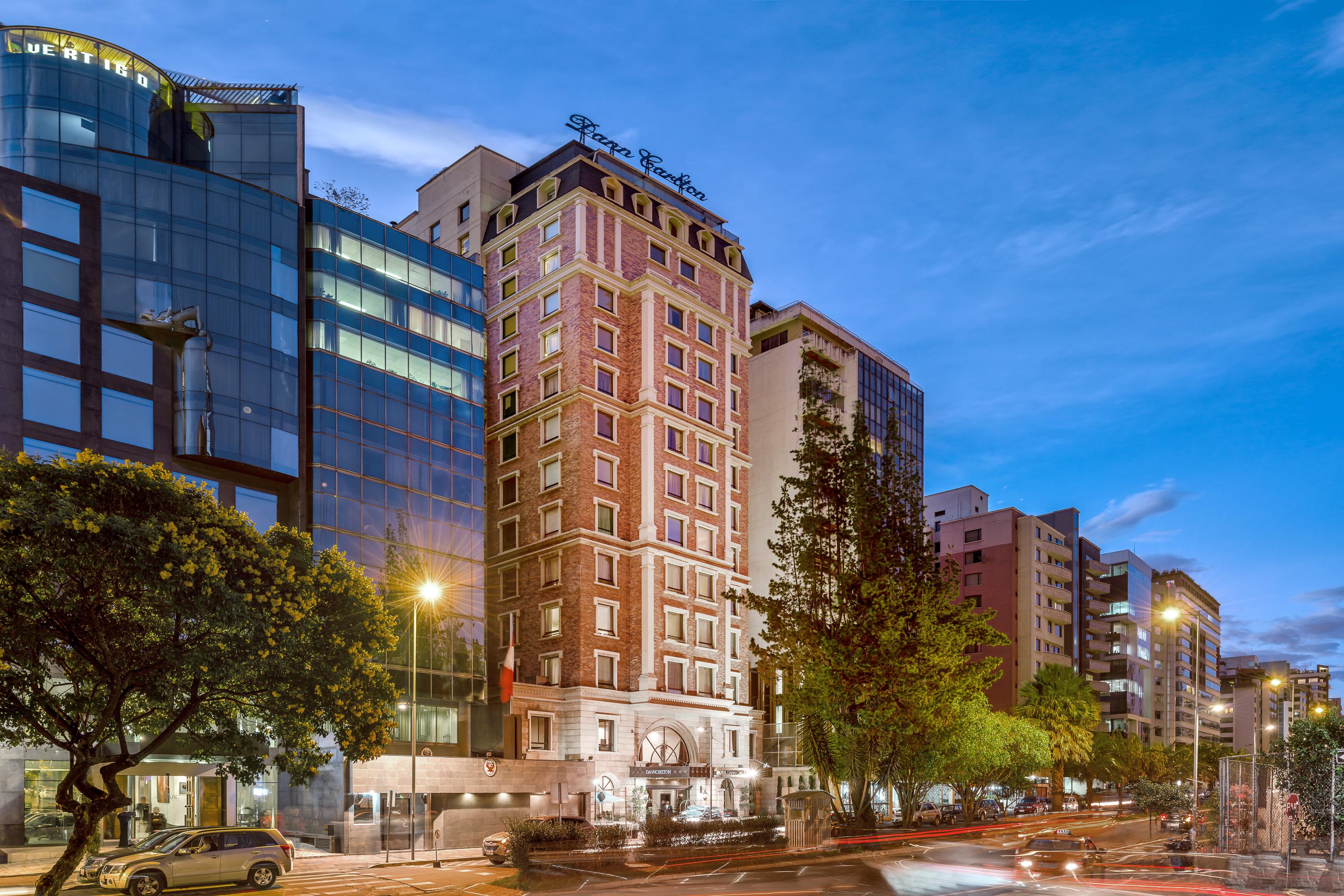 Vista Exterior Hotel Dann Carlton Quito