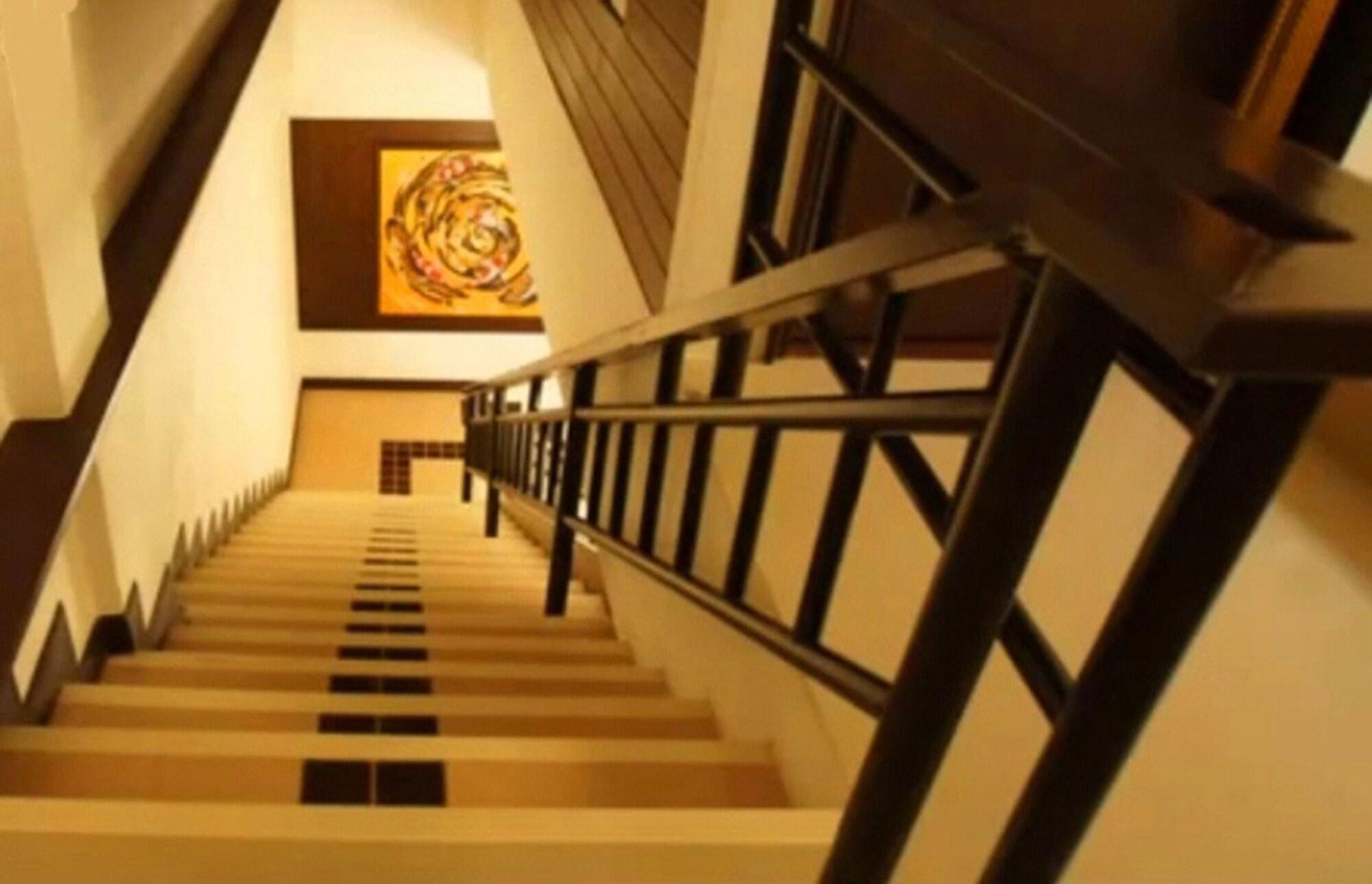 Varios Nicha Hua Hin Hotel