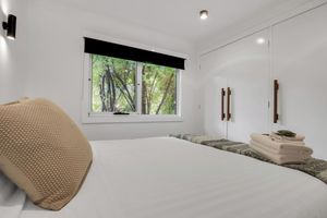 Alquiler Vacacional - Bright on the River Mystic Apartment 2