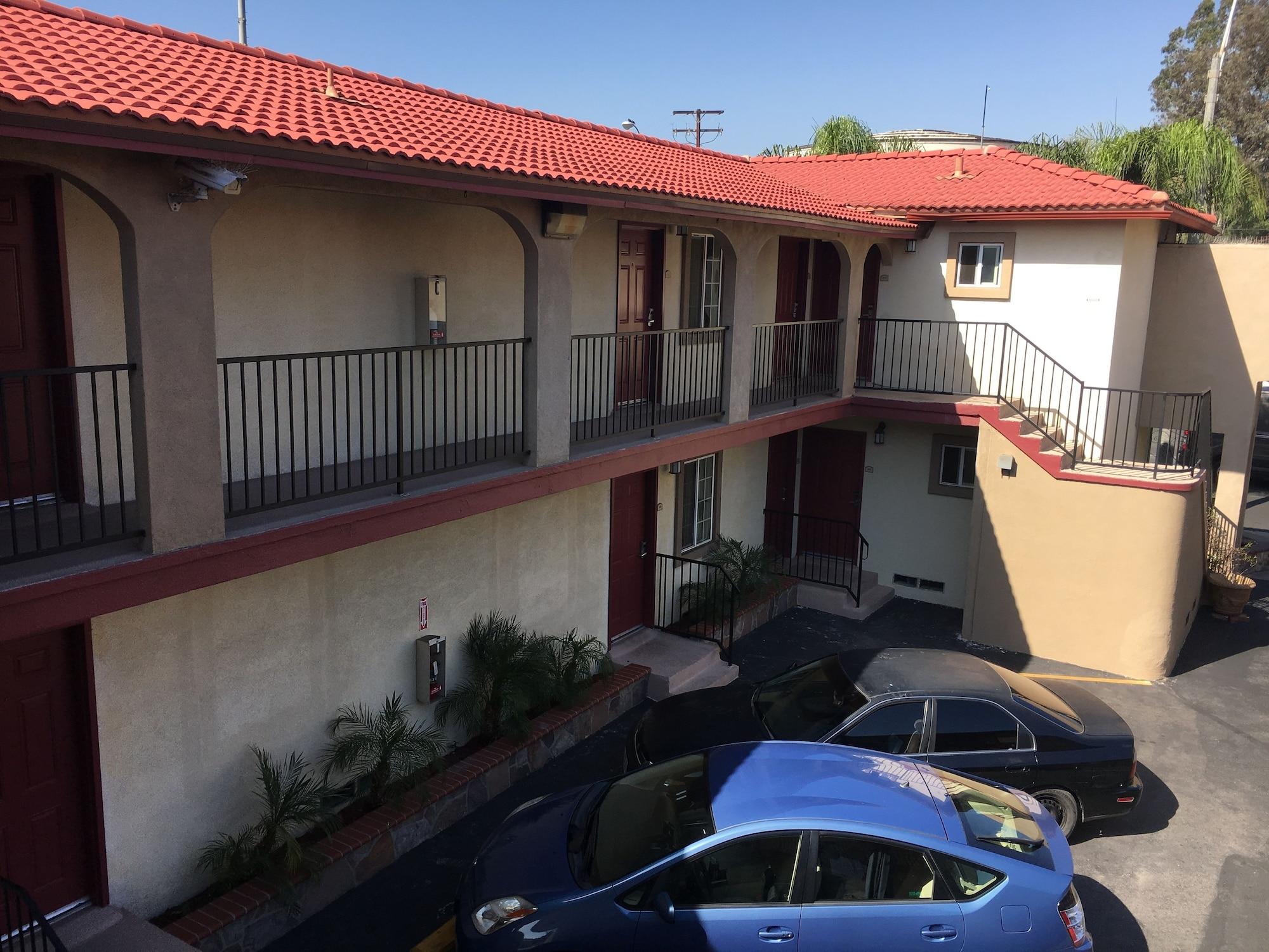 Comodidades del Alojamiento Econo Lodge Long Beach I-405
