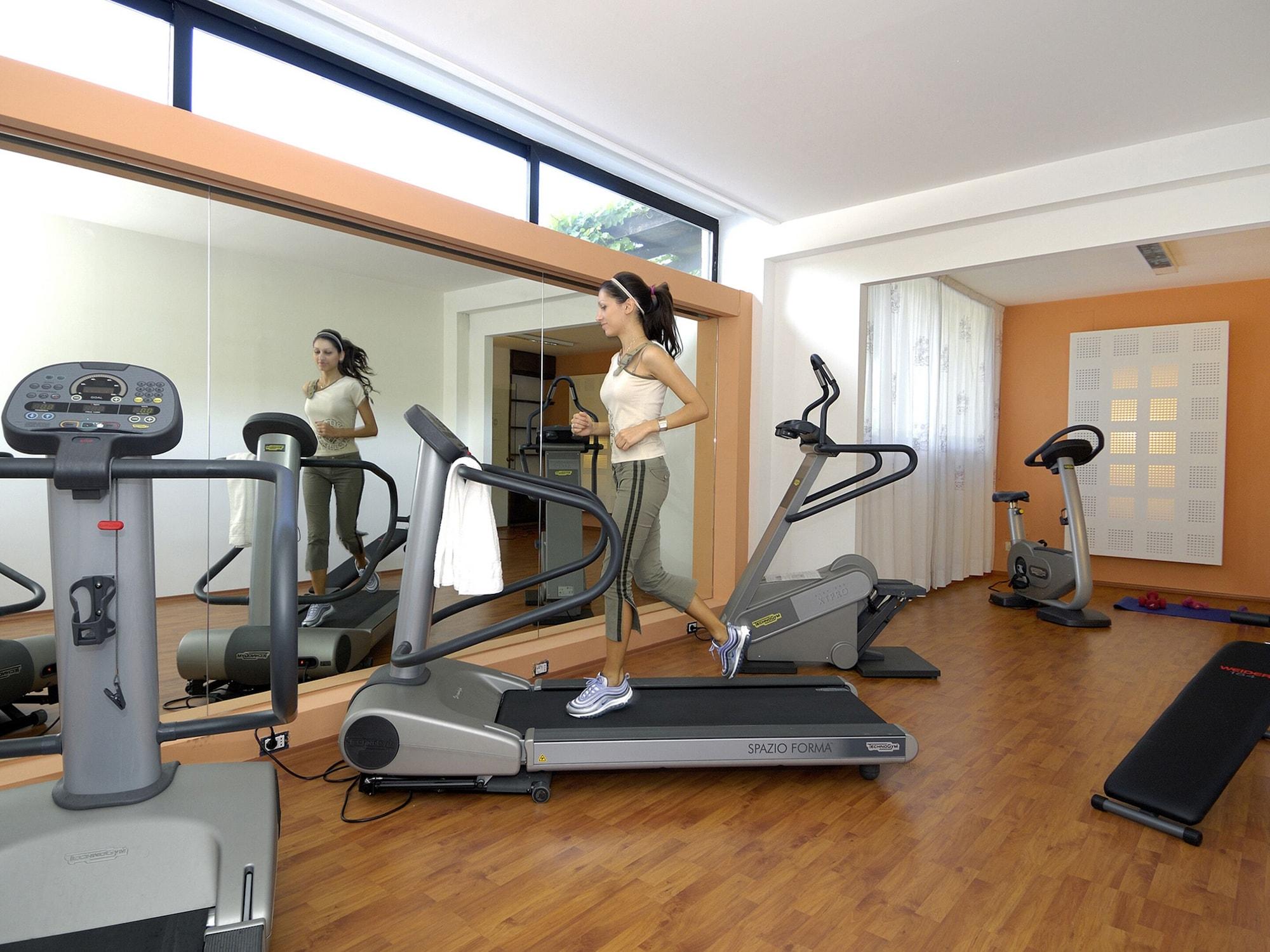 Gimnasio Hotel Giò Wine e Jazz Area