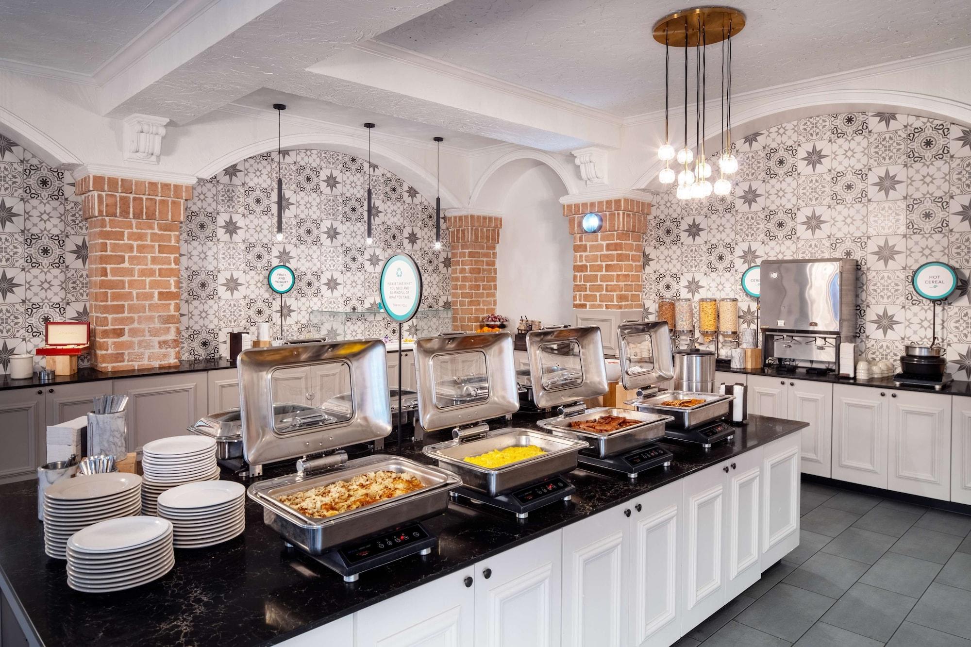 Restaurant Embassy Suites by Hilton Orlando North