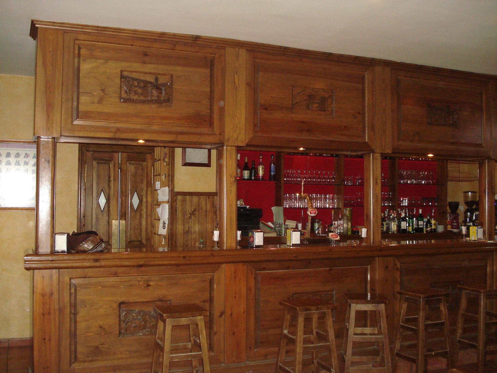 Bar/Salón Hotel El Churron