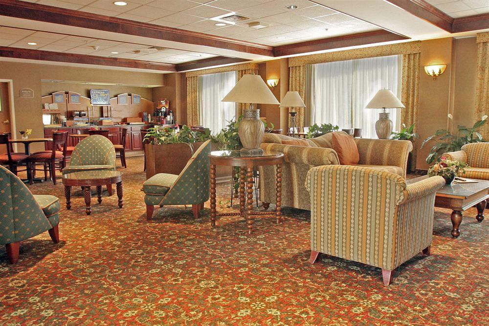 Vista Lobby Holiday Inn Express Hotel & Suites Providence-Woonsocket by IHG