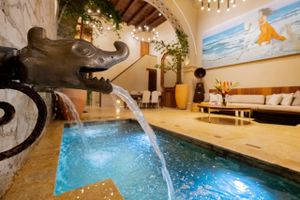 Alquiler Vacacional - Lujosa Casa 5Hab /Jacuzzi/Piscina/Desayuno incluido