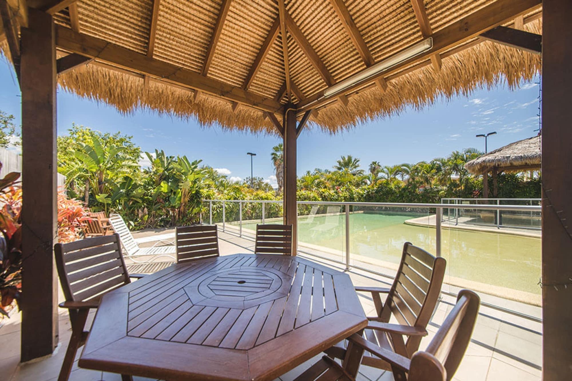 Vista Piscina The Coast Motel