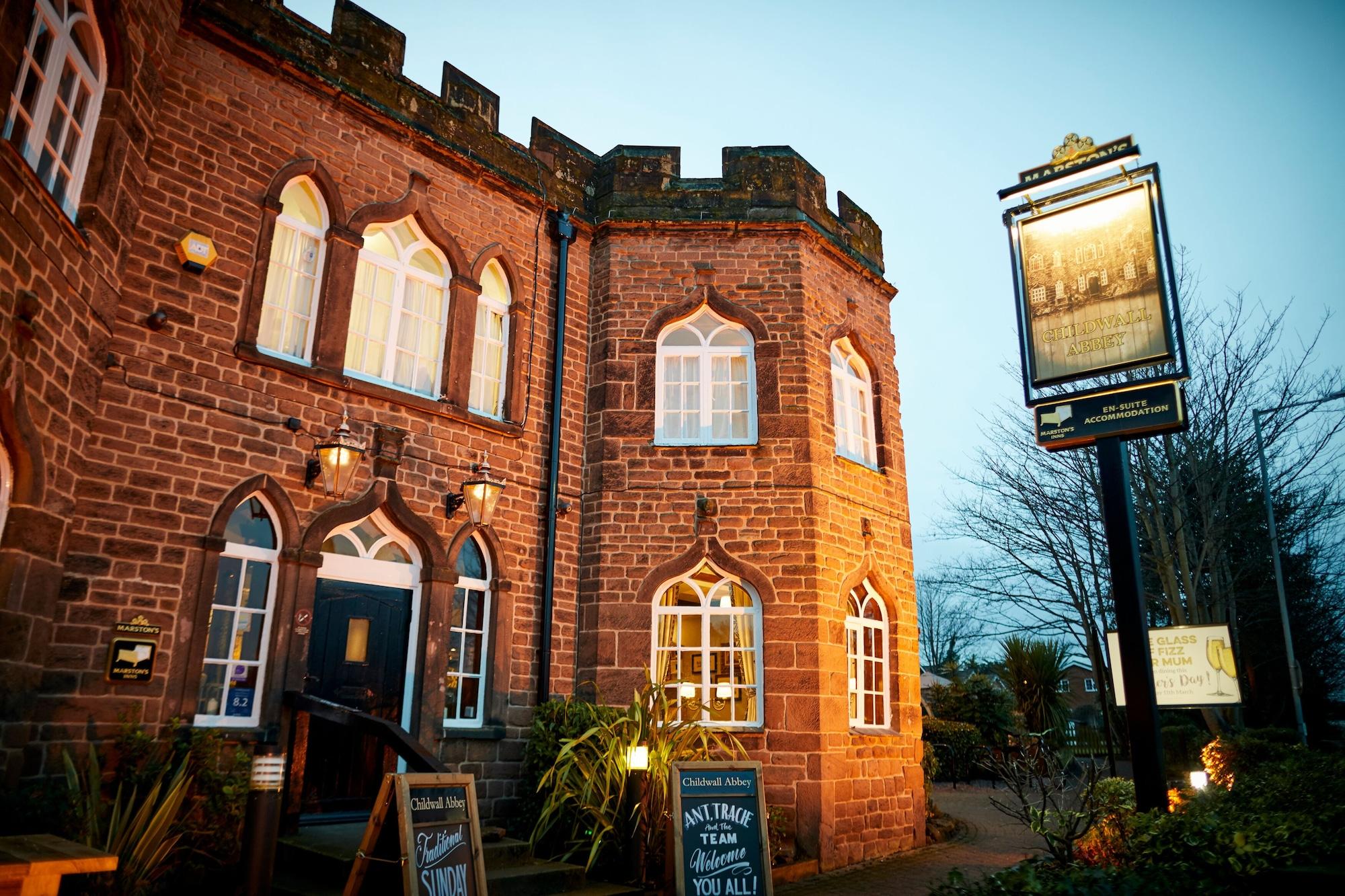 Varios Childwall Abbey, by Marstons Inns
