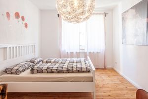 Alquiler Vacacional - Massive Wooden Furniture in Central Stay