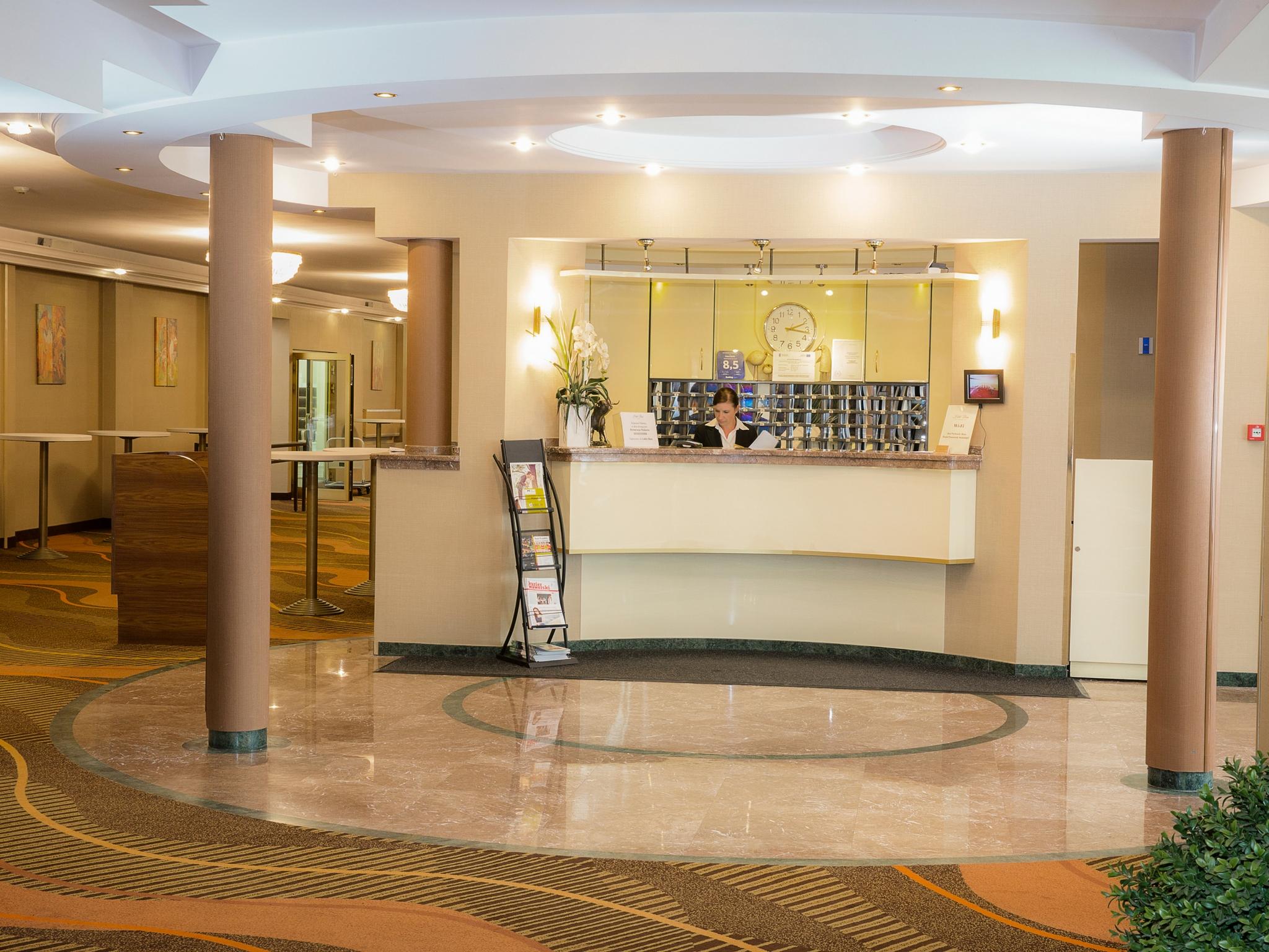 Vista Lobby Hotel Boss