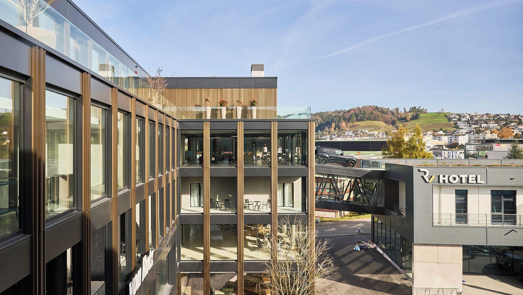 Varios Hotel von Rotz