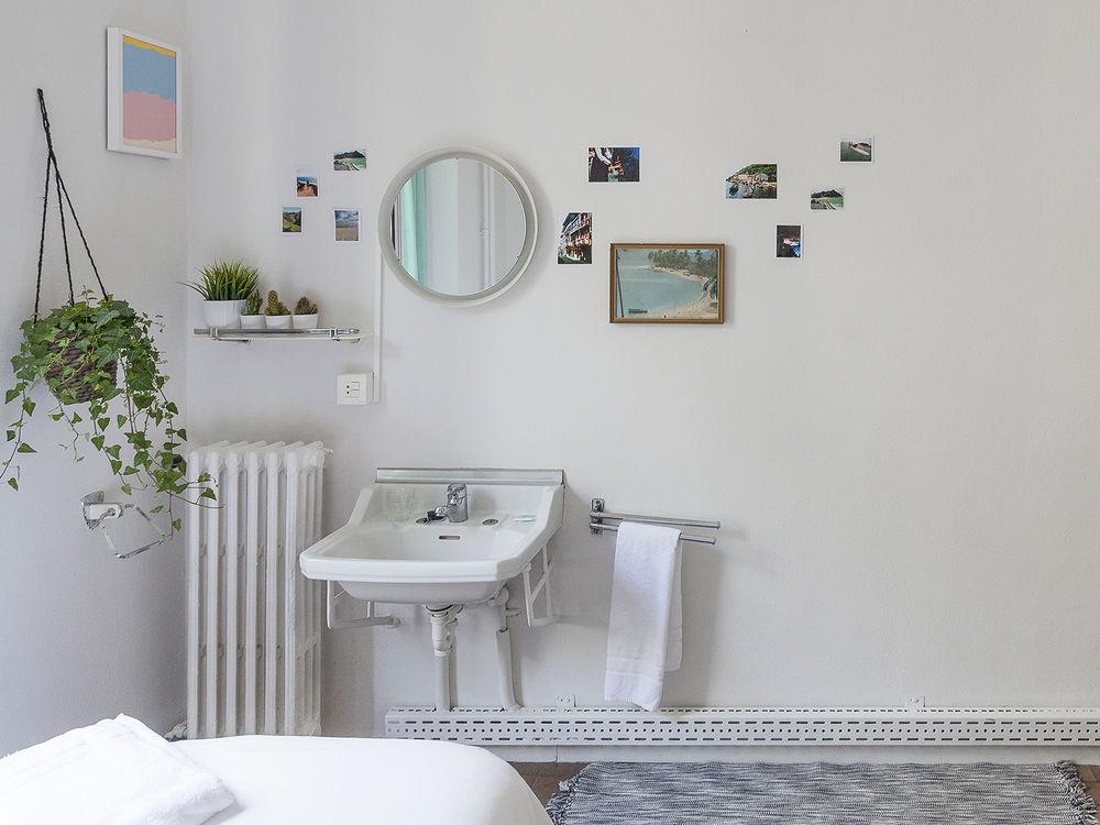 Set de Habitación A Room In The City