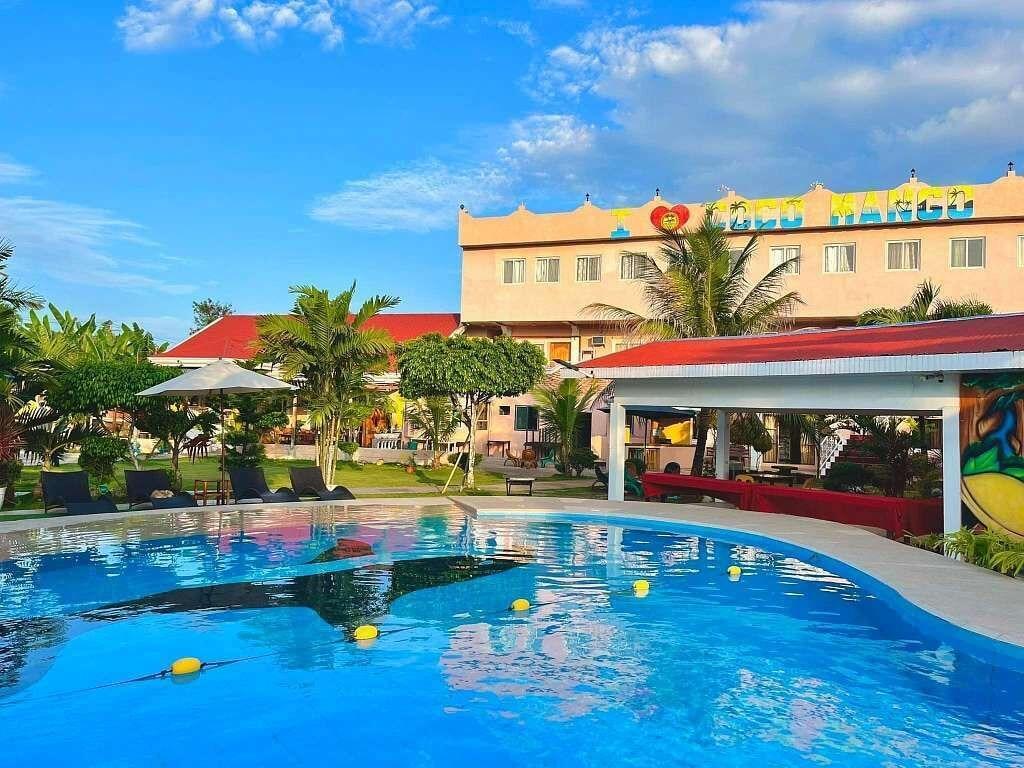 Varios Cocomango's Resort