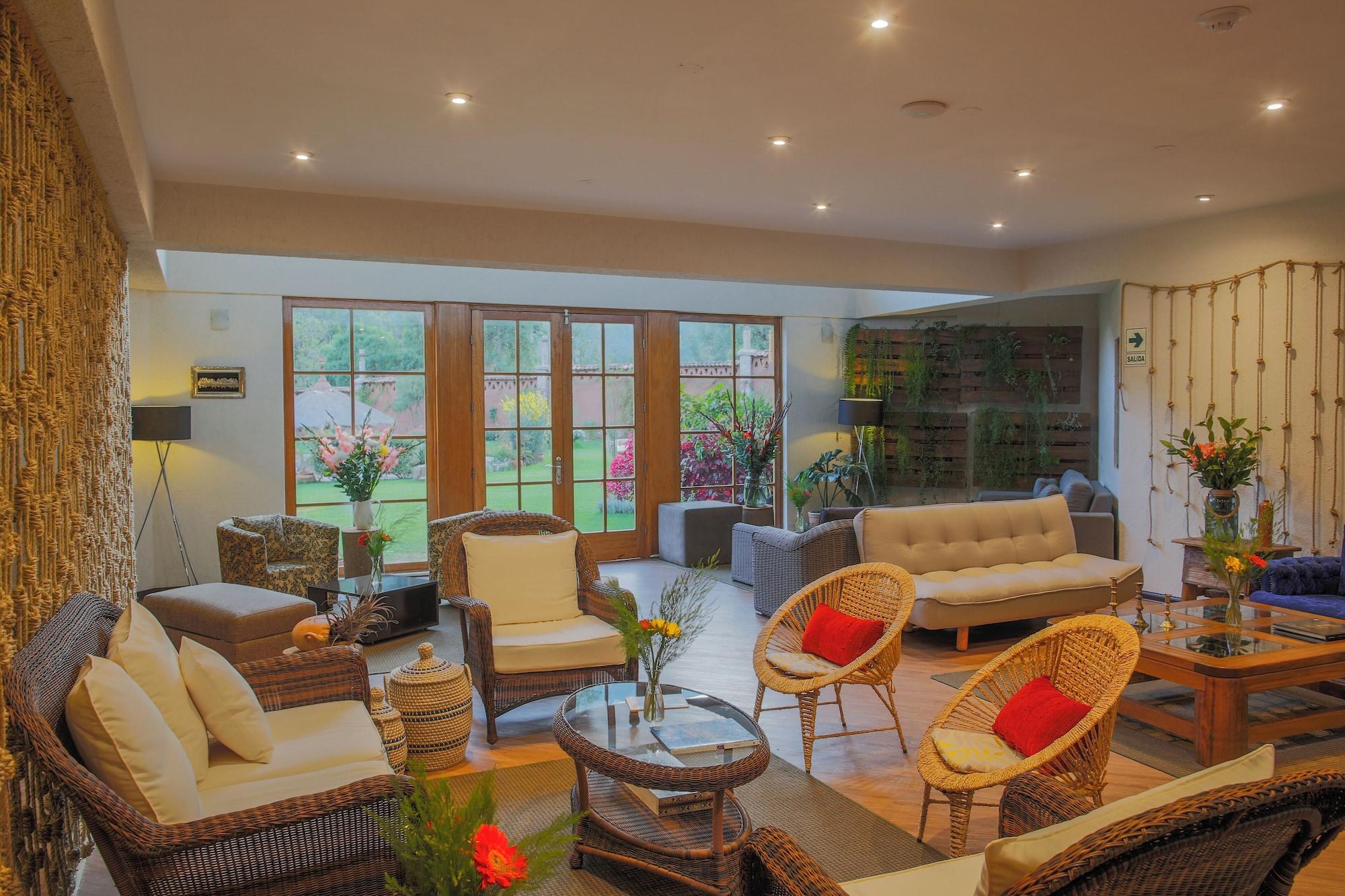 Comodidades del Alojamiento Lamay Lodge by Mountain Lodges of Peru