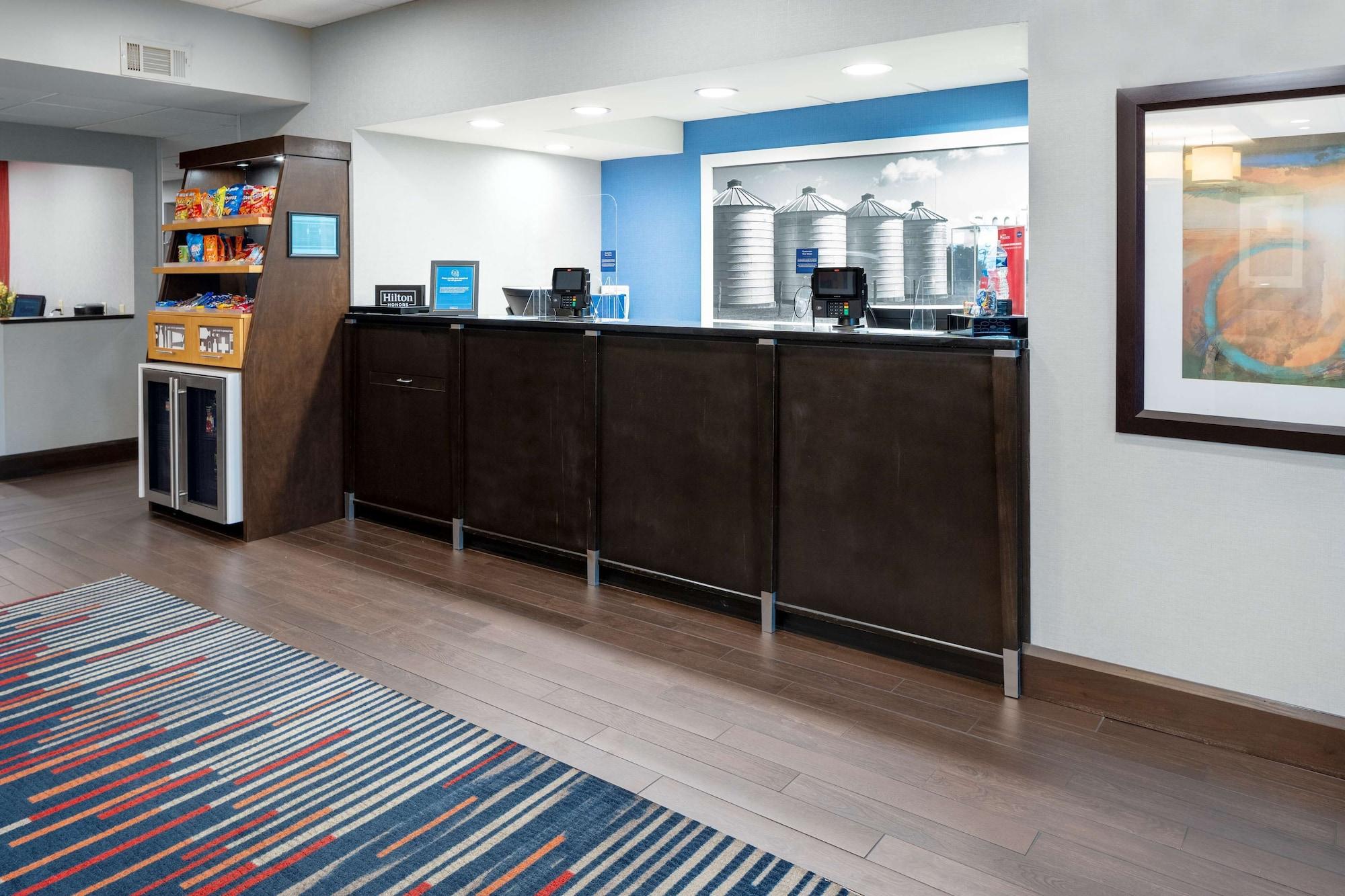 Vista Lobby Hampton Inn Columbia