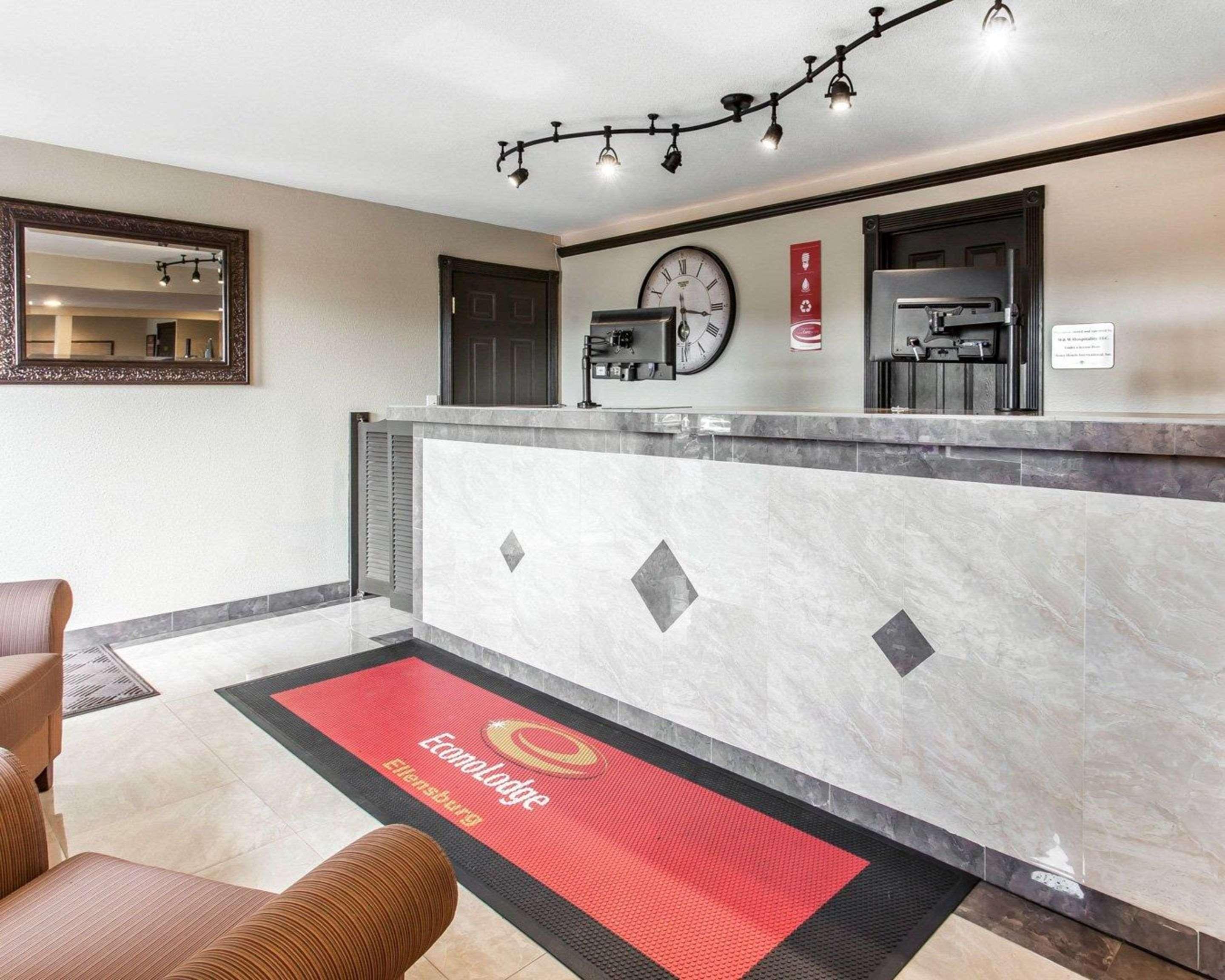 Vista Lobby Econo Lodge Ellensburg Near University