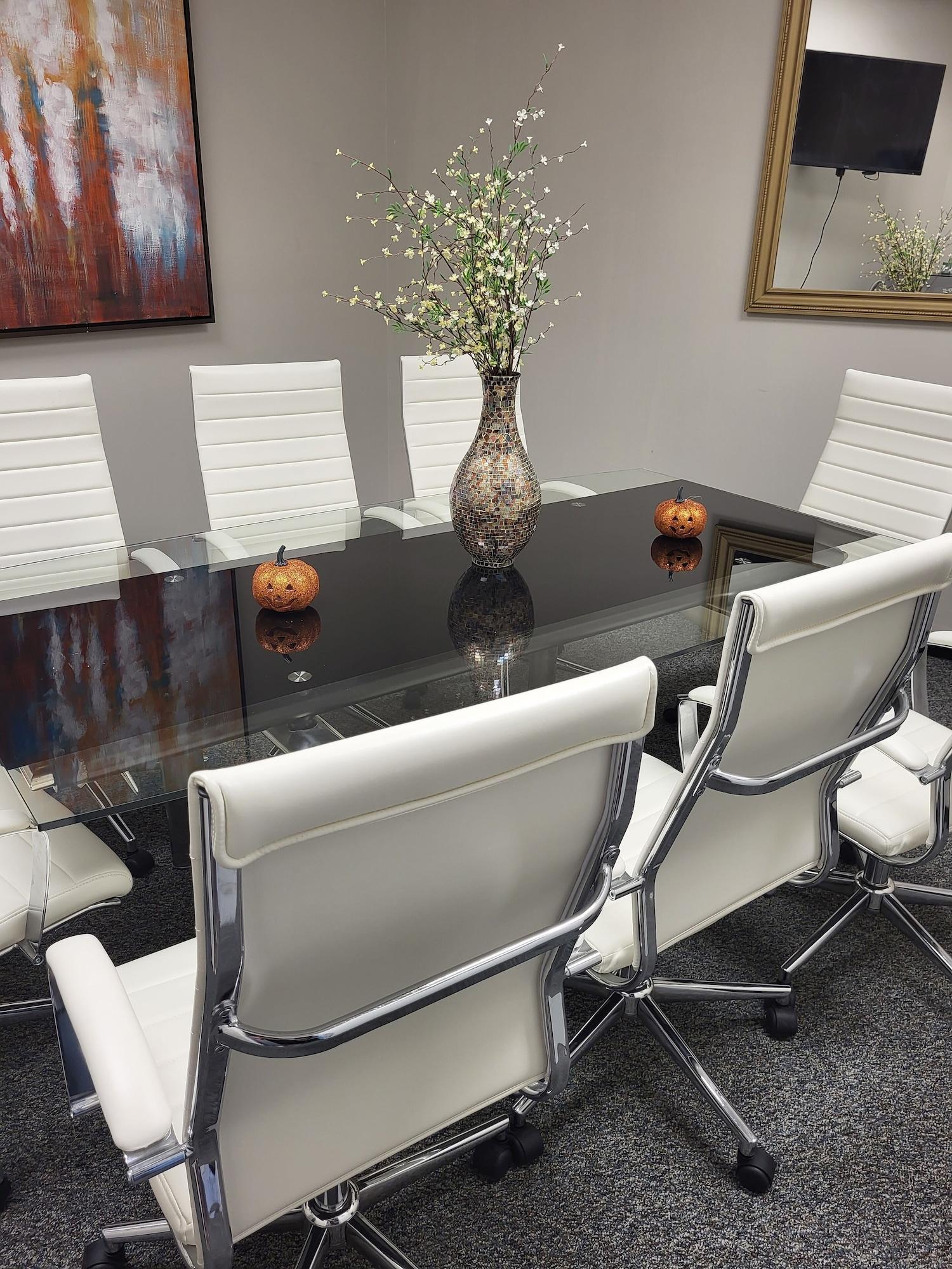 Varios Washburn Hotel Suites