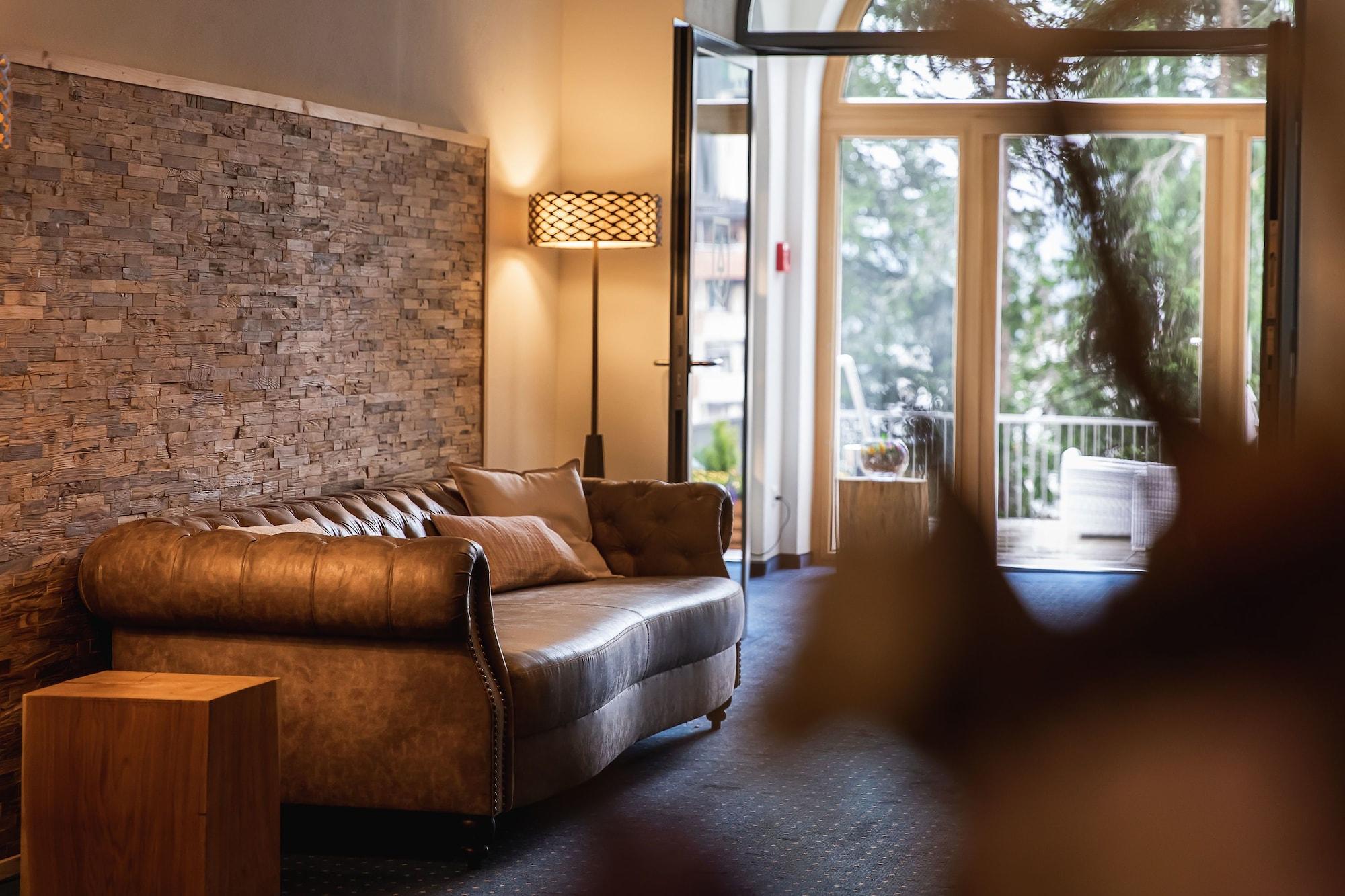Vista Lobby Waldhotel Arosa
