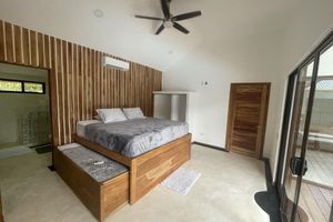 Alquiler Vacacional - CASA HACHE--Newly built modern home with pool, 5 min walk to the beach!