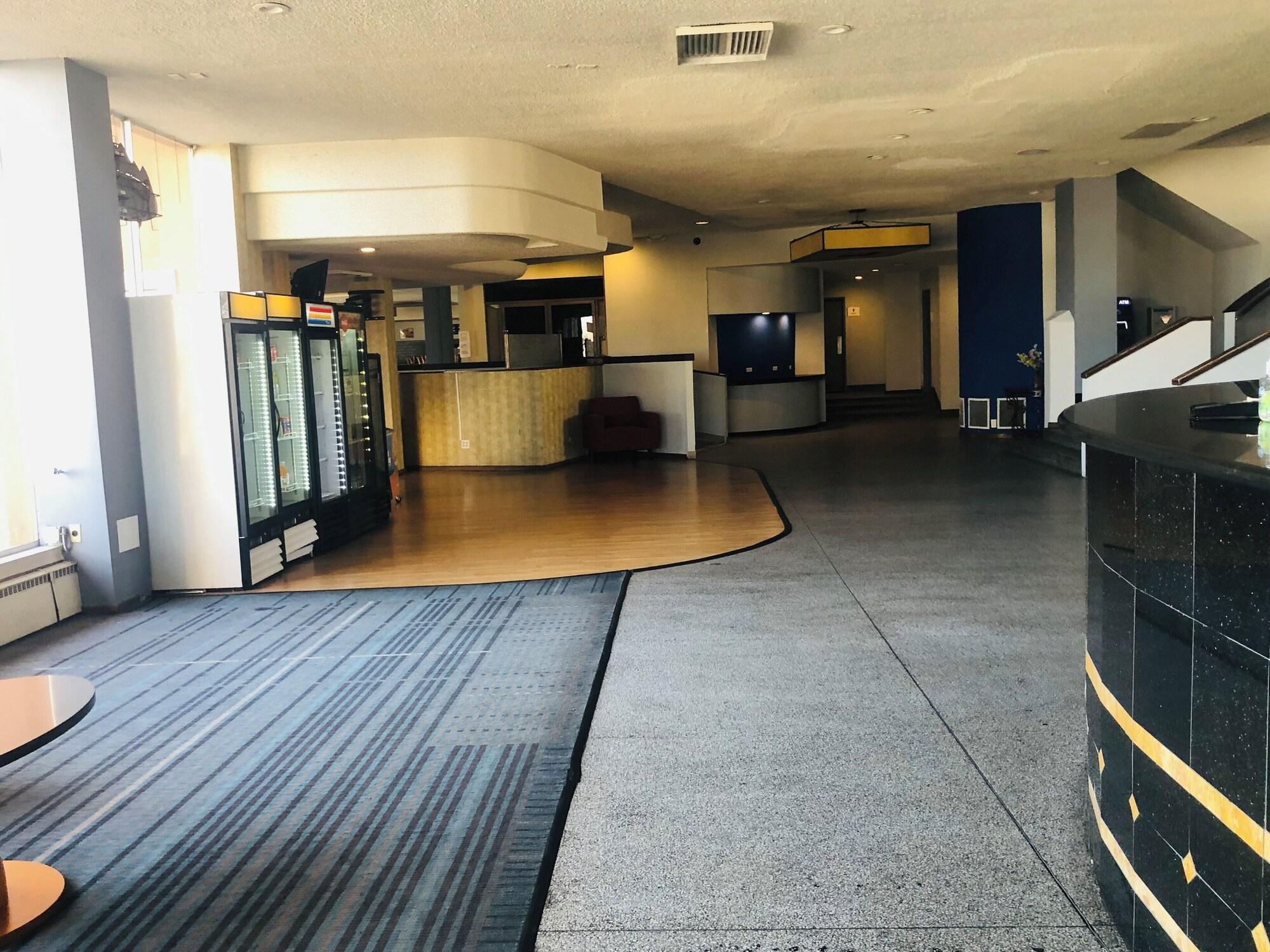 Vista Lobby Inn at the Highland Denver Downtown