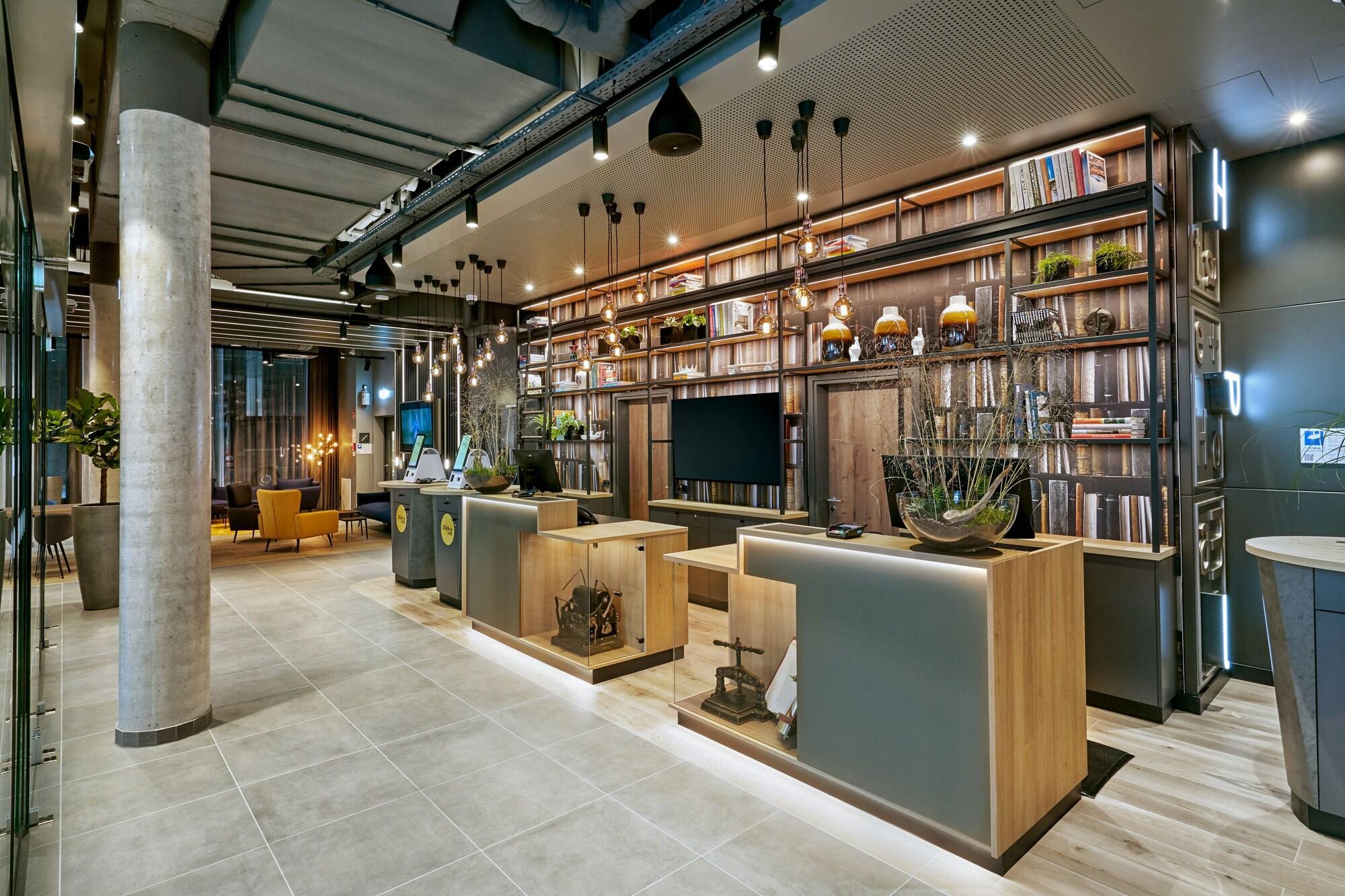 Vista Lobby H2 Hotel Mainz
