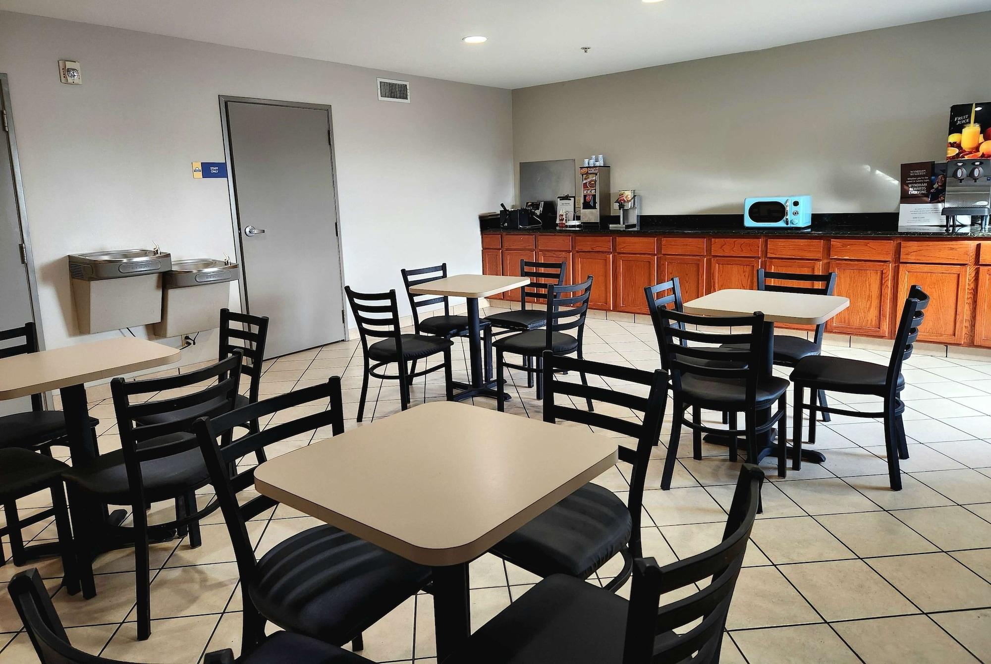 Restaurant Days Inn & Suites by Wyndham Thibodaux