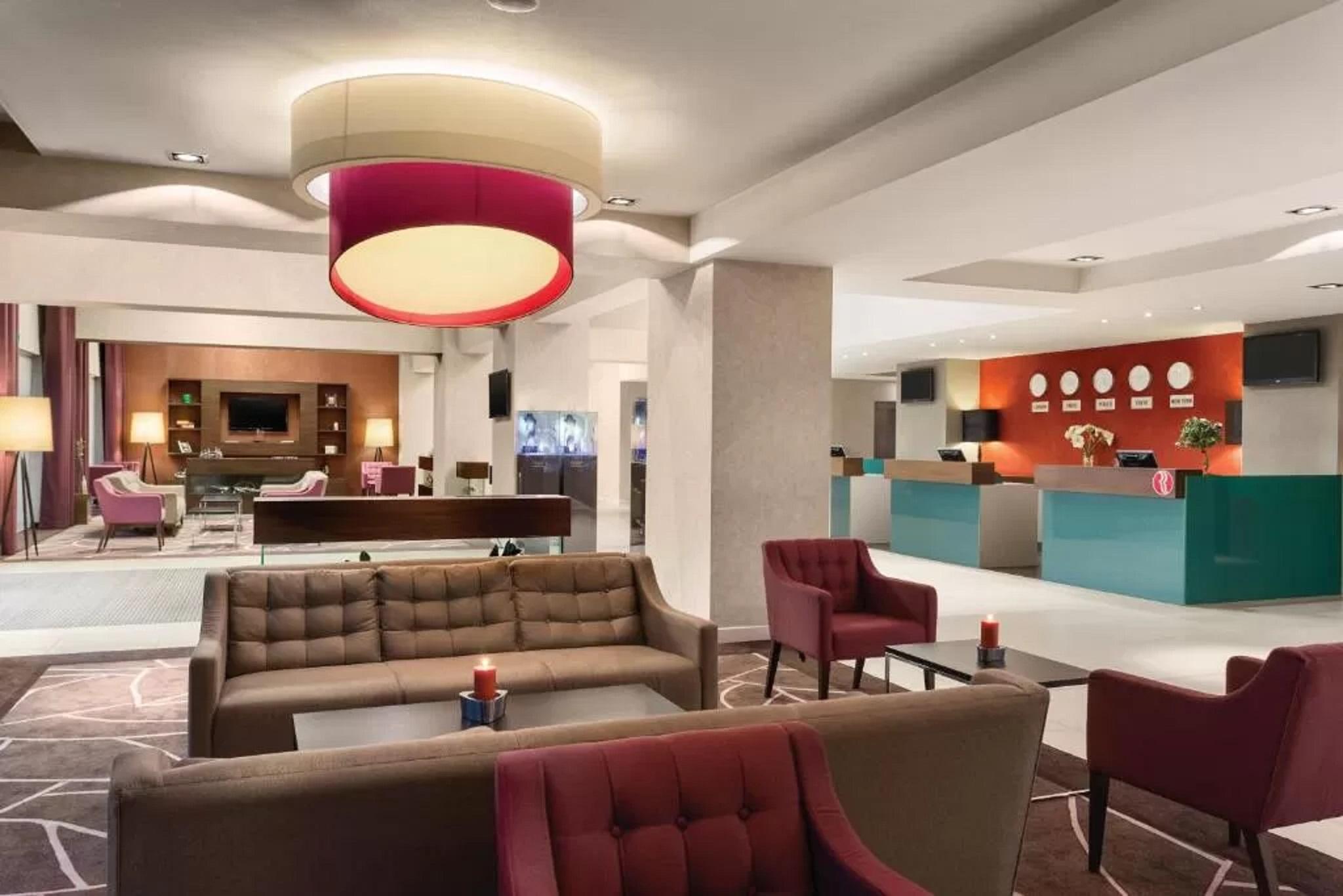 Vista Lobby Ramada by Wyndham Pitesti