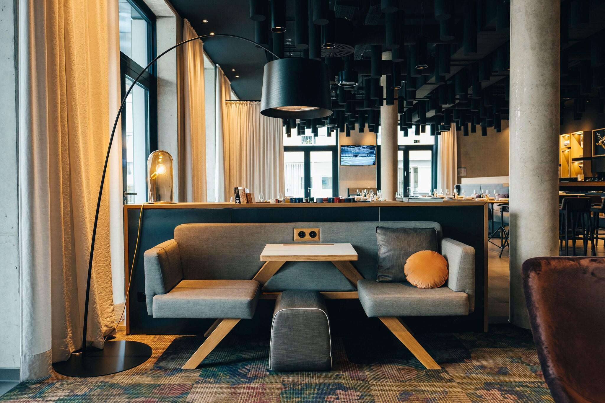 Vista Lobby VILOTEL - Hotel & Restaurant