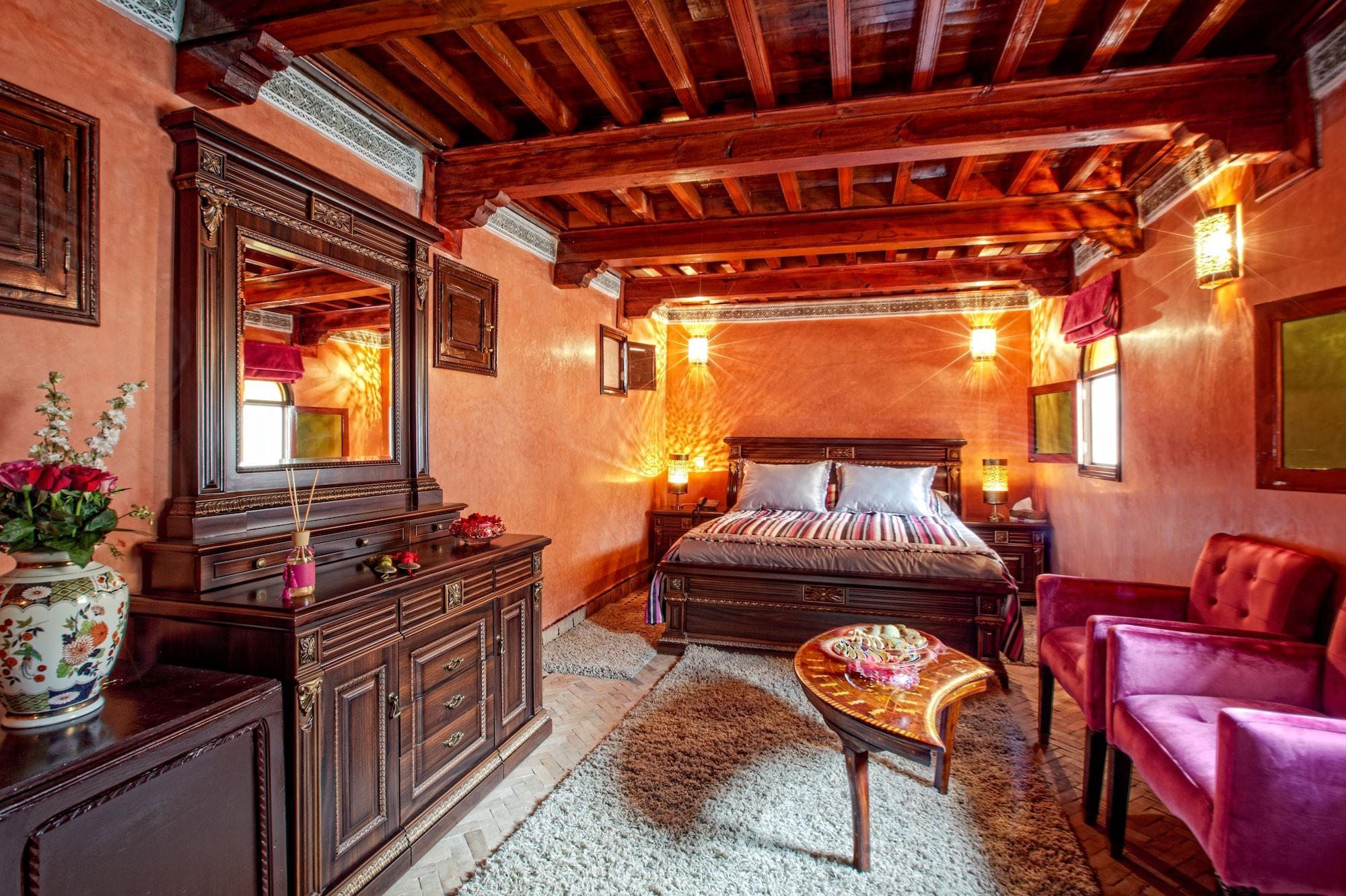 Vista Exterior Riad dar Essalam