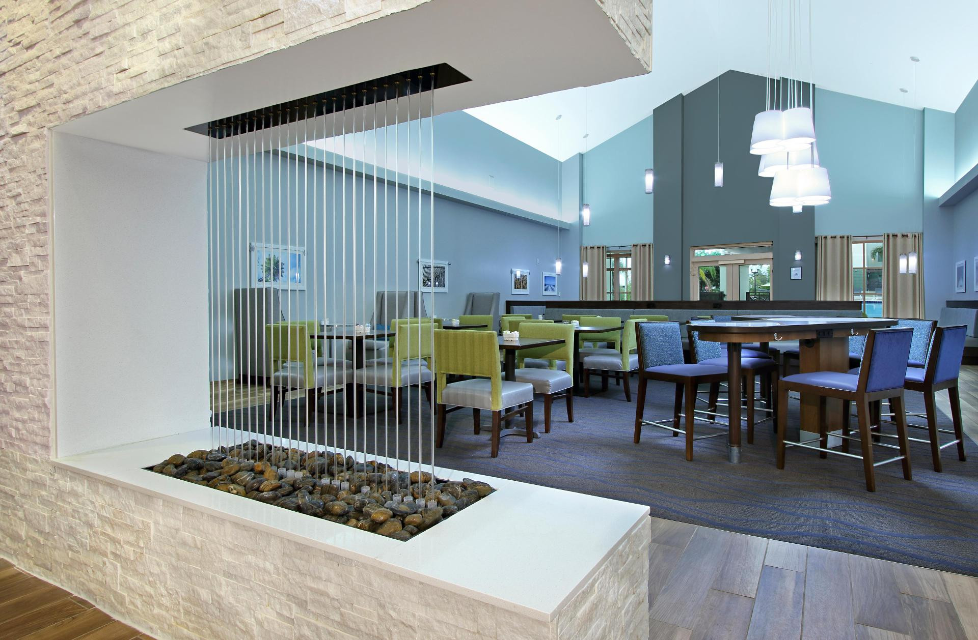 Vista Lobby Homewood Suites by Hilton Miami Airport West