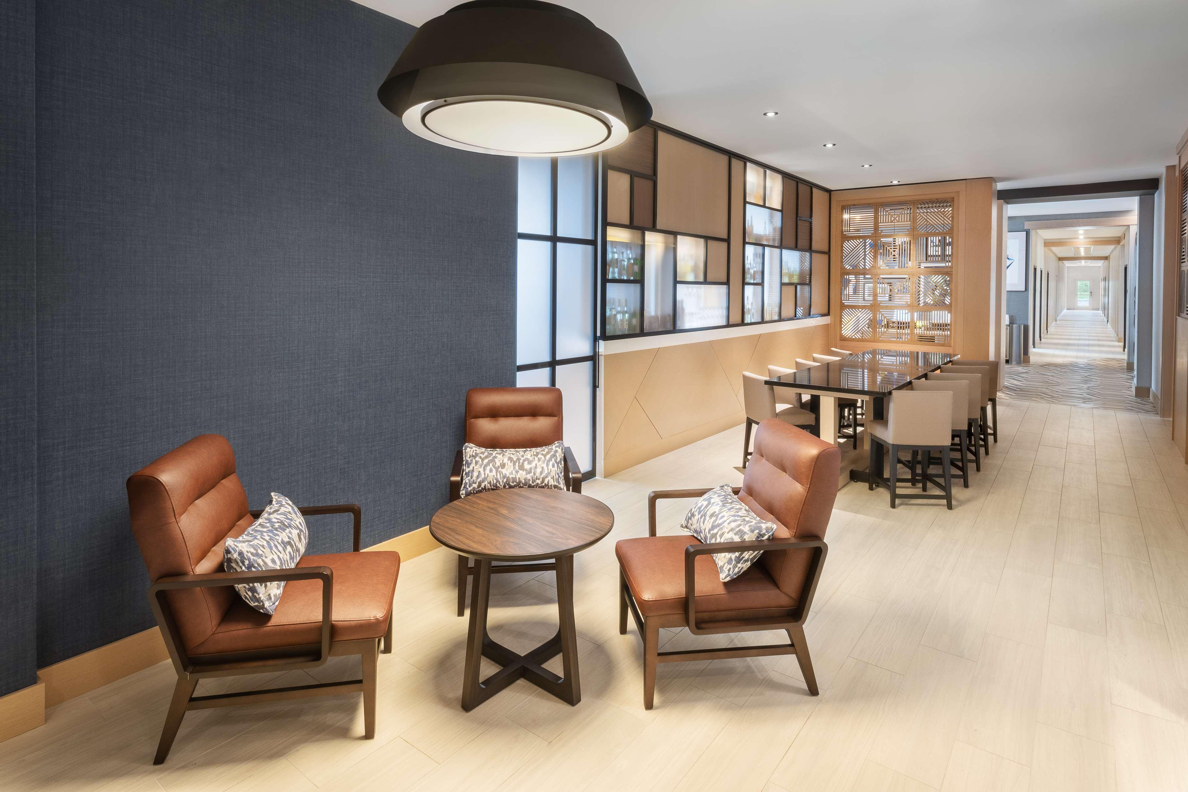 Vista Lobby Hyatt Place Munster