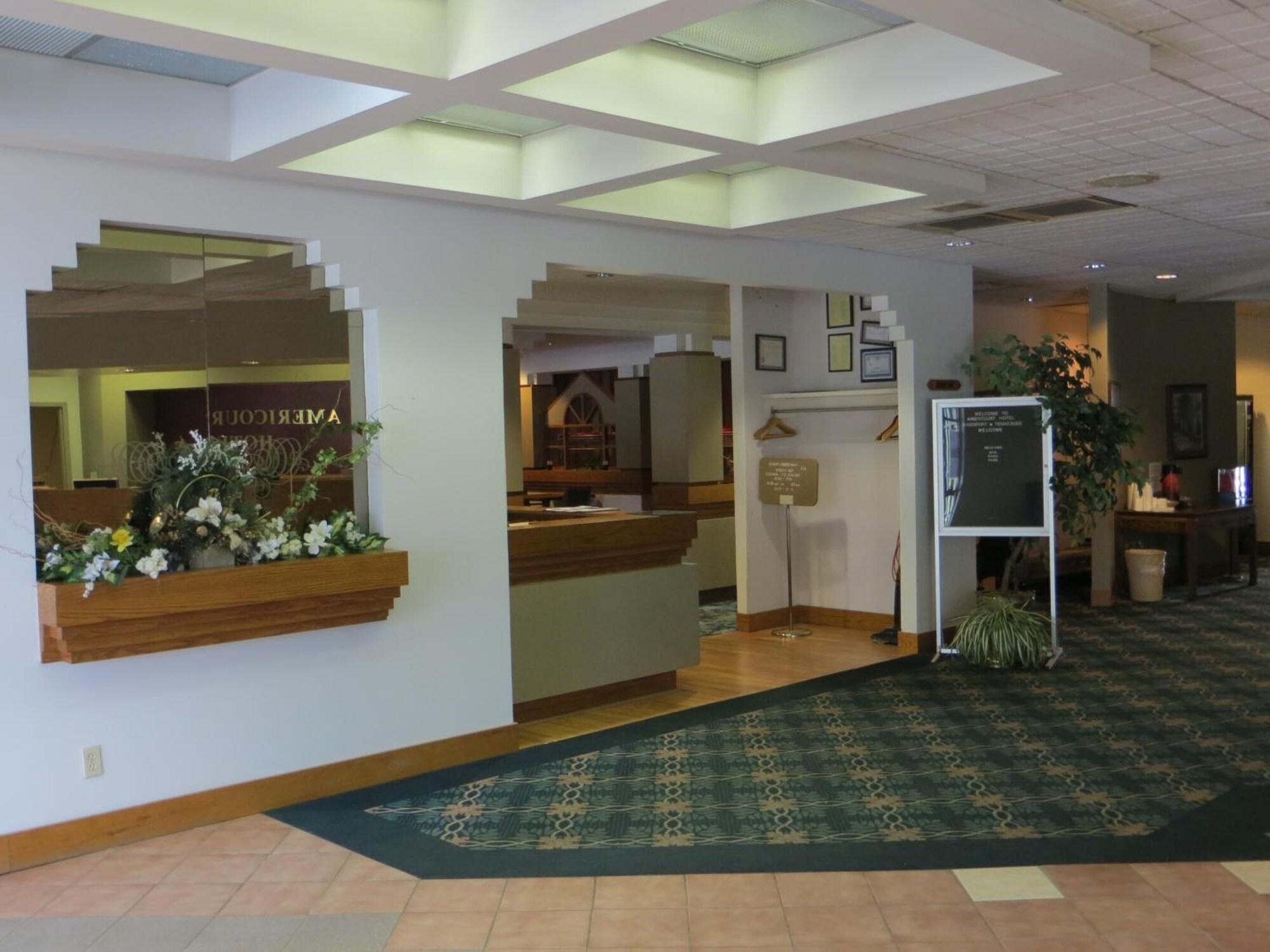Vista Lobby Americourt Extended Stays