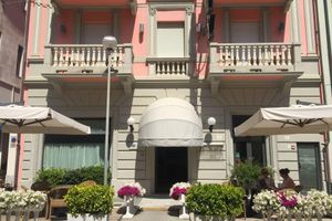 Alojamiento - Hotel Katy
