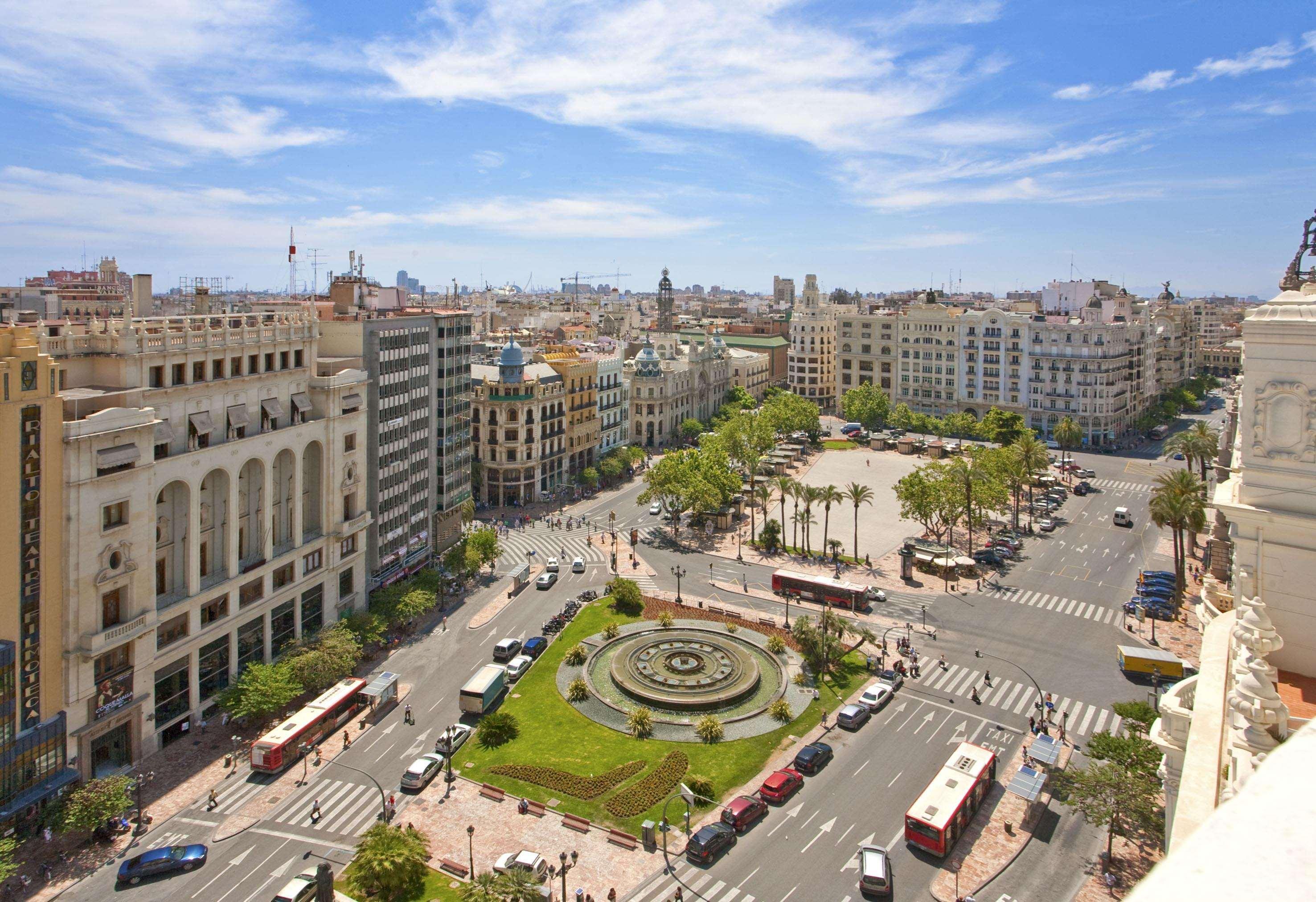Vista Exterior Melia Plaza Valencia