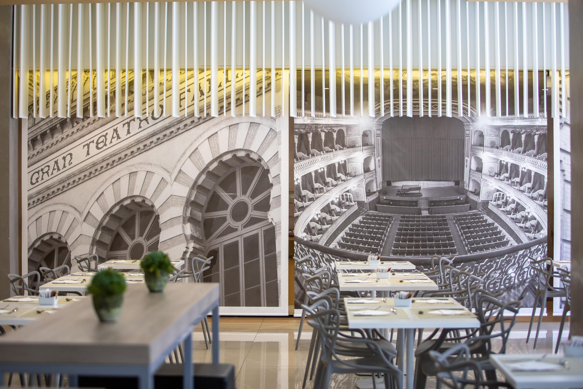 Bar/Salón Hotel Monte Puertatierra